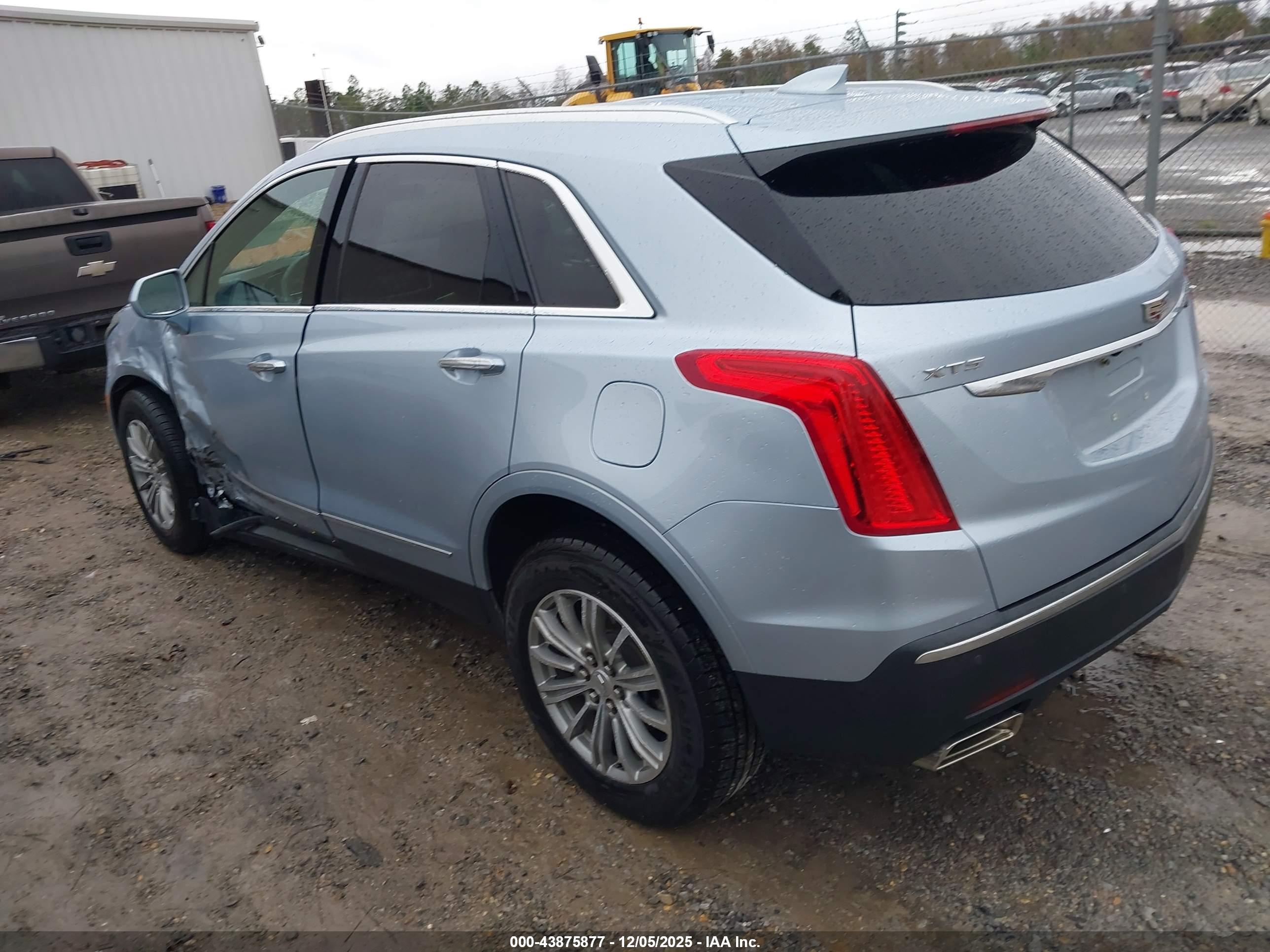 CADILLAC XT5 image 3