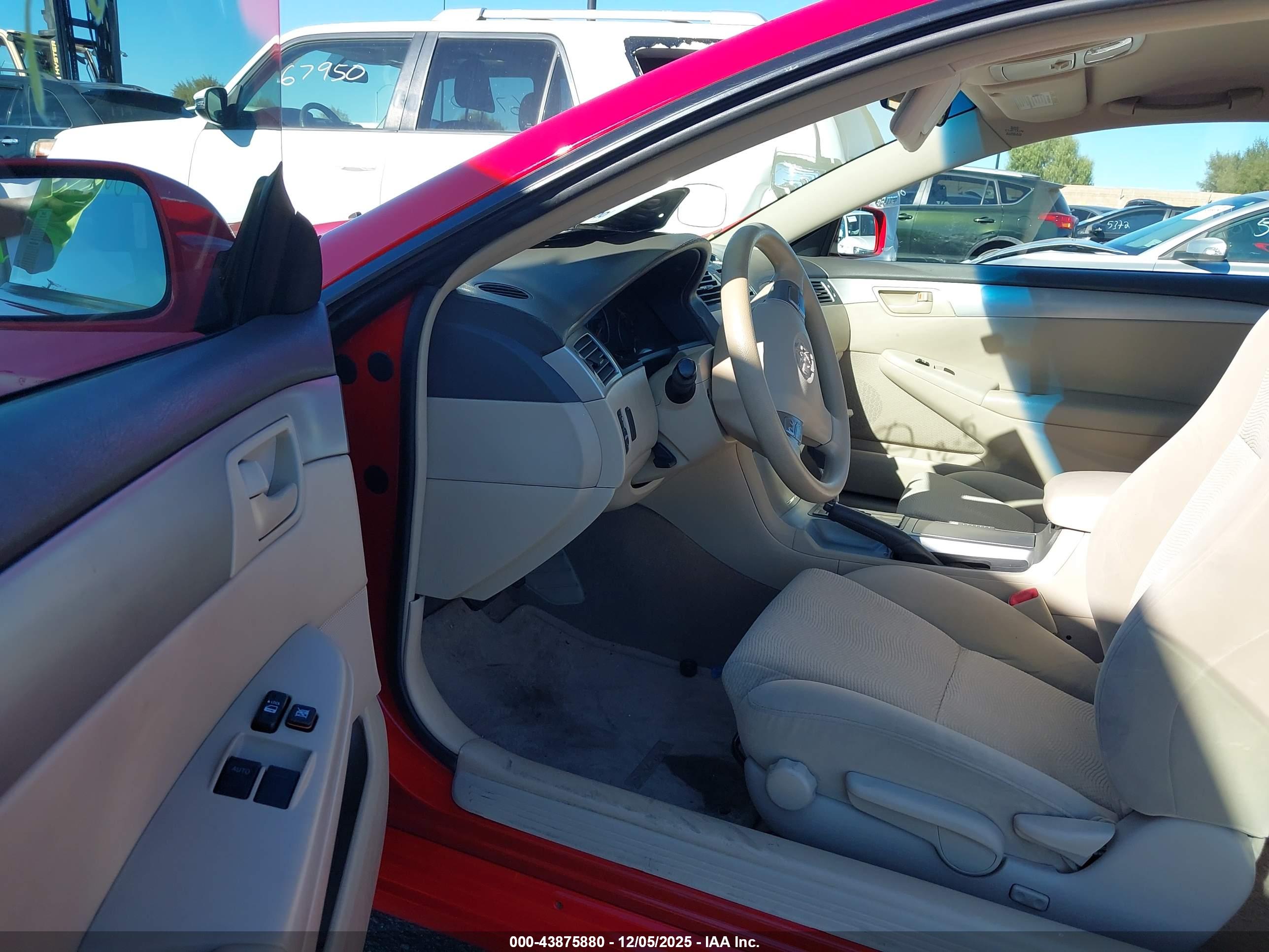 TOYOTA CAMRY image 5