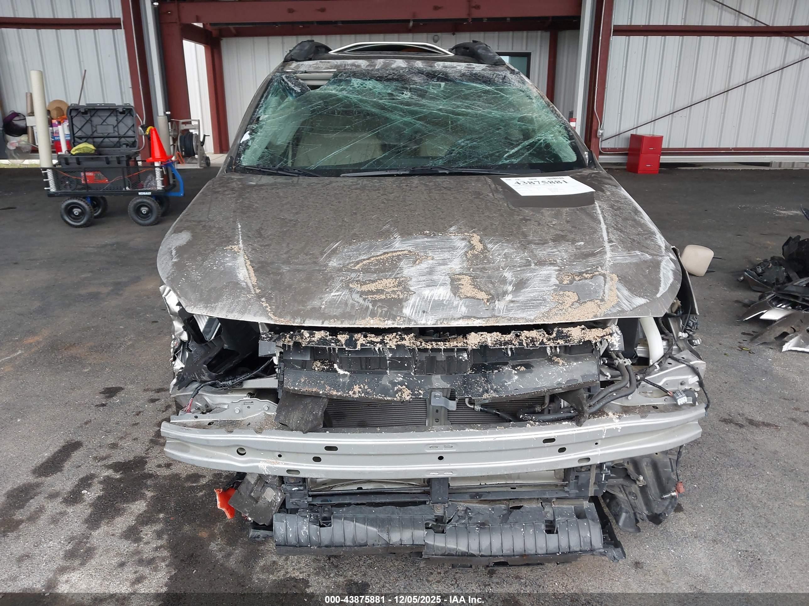 SUBARU OUTBACK image 6