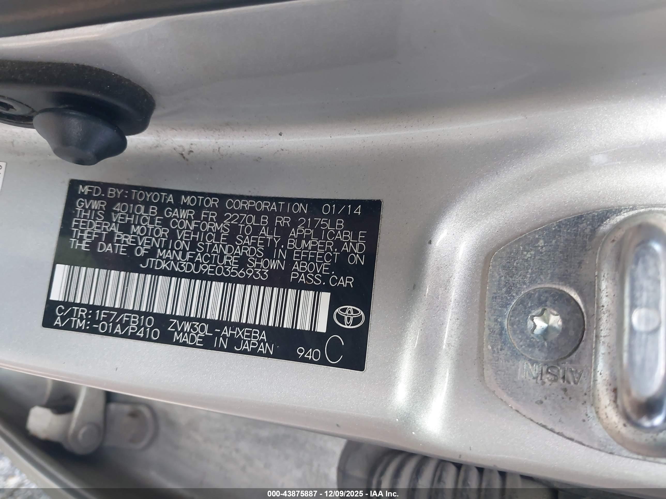 TOYOTA PRIUS image 9