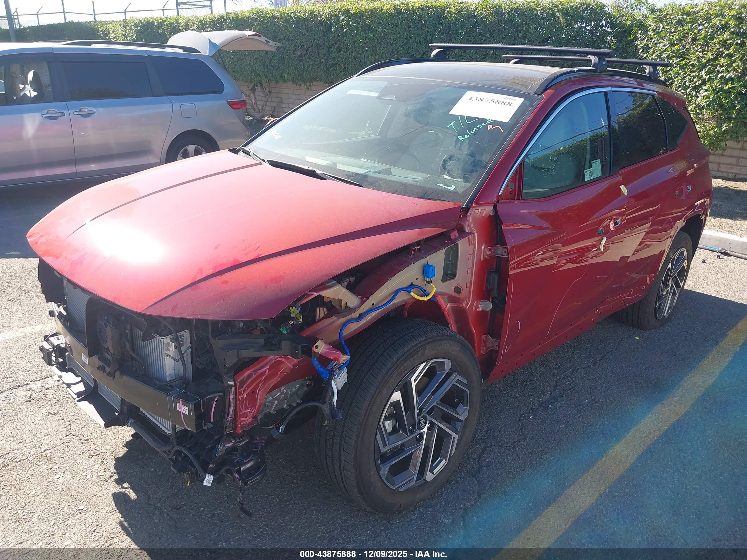 HYUNDAI TUCSON image 2