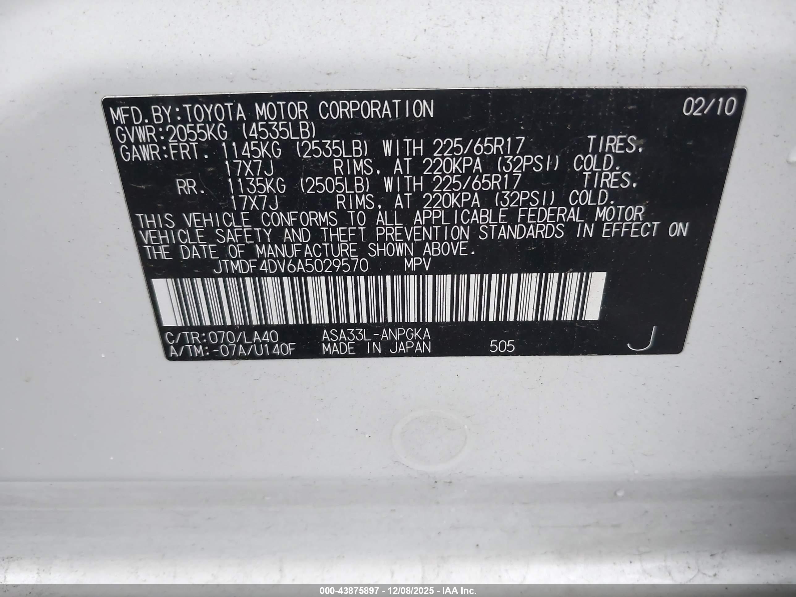 TOYOTA RAV4 image 9