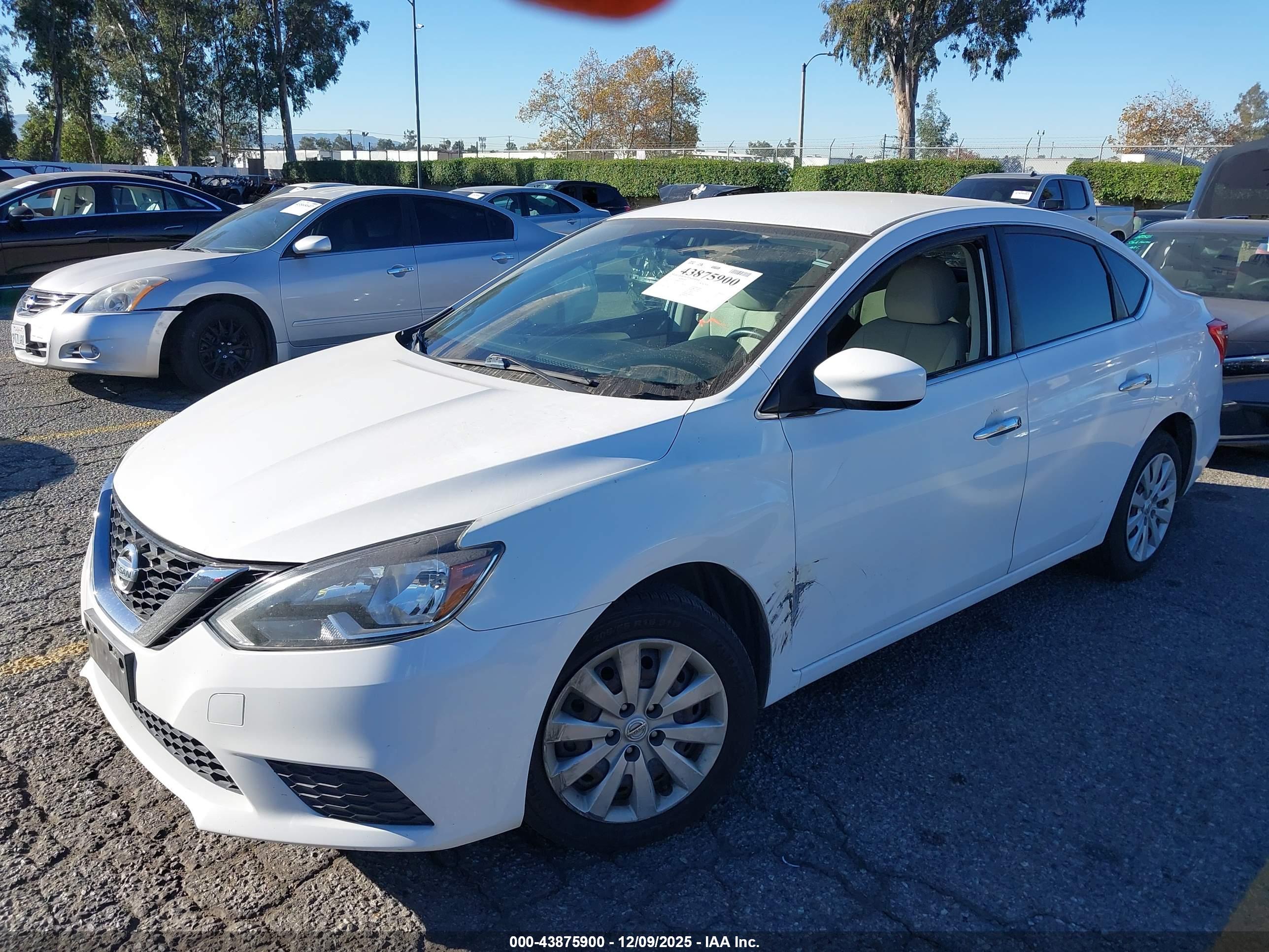 NISSAN SENTRA image 2