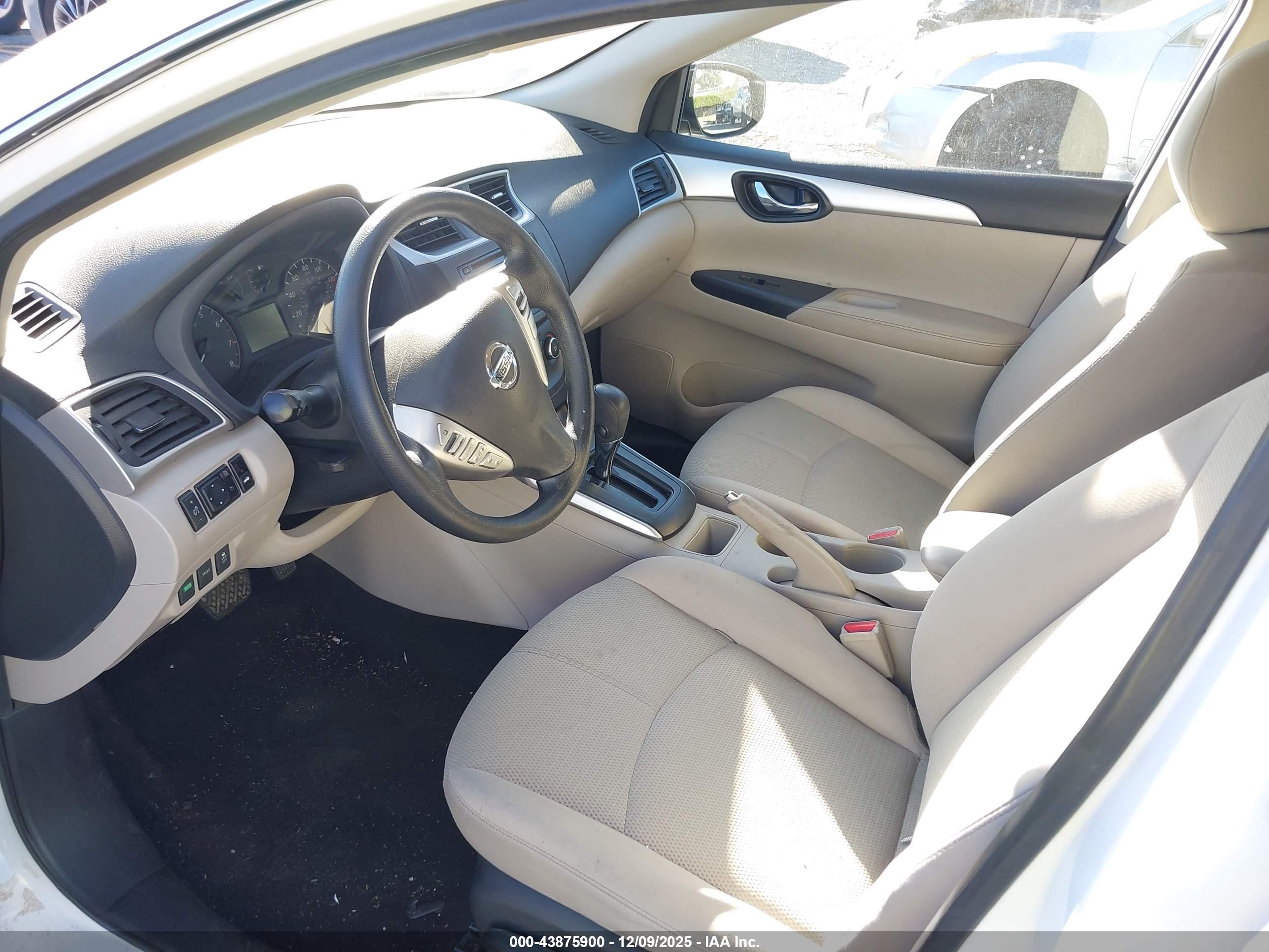 NISSAN SENTRA image 5