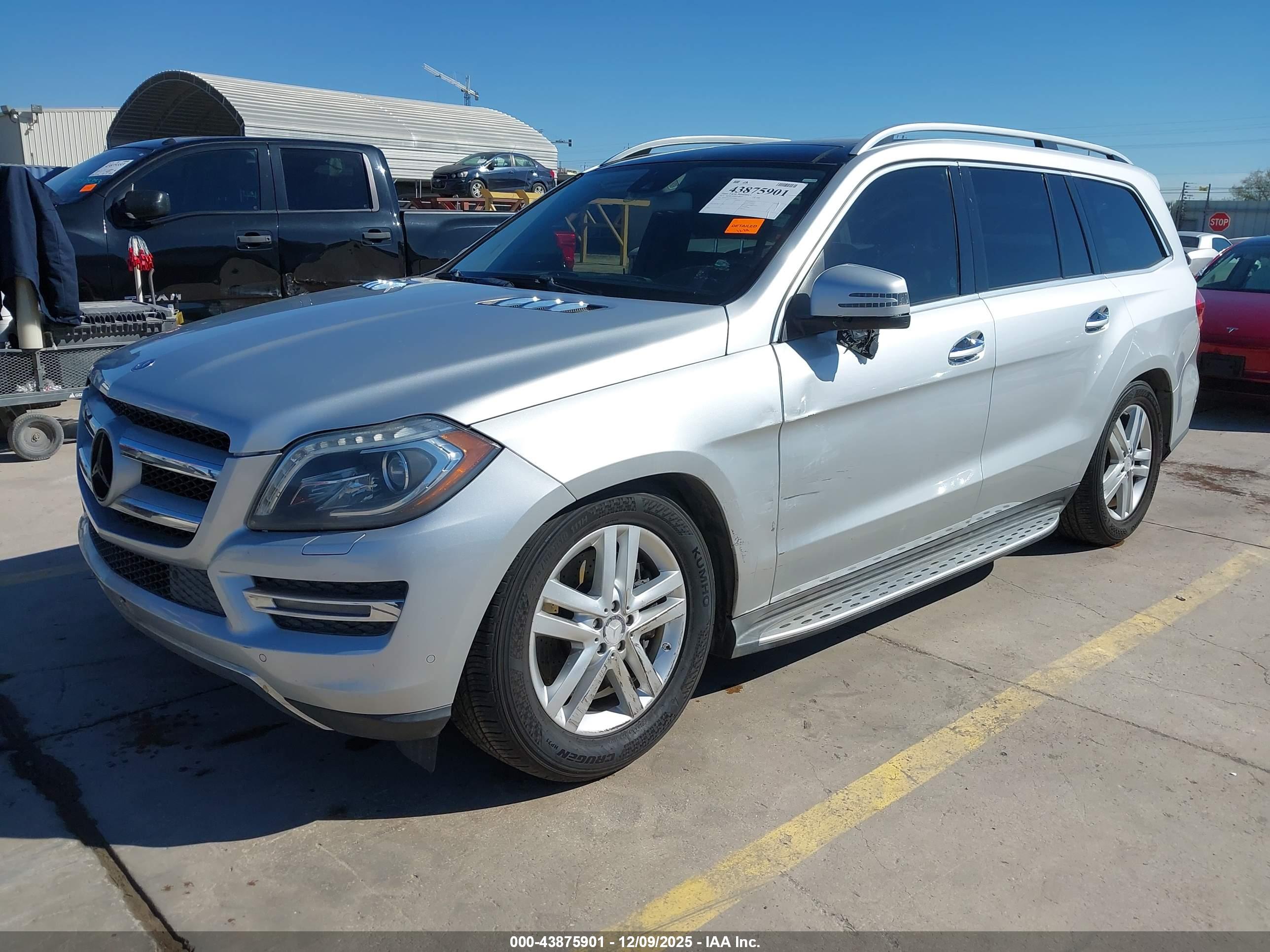 MERCEDES-BENZ GL image 2