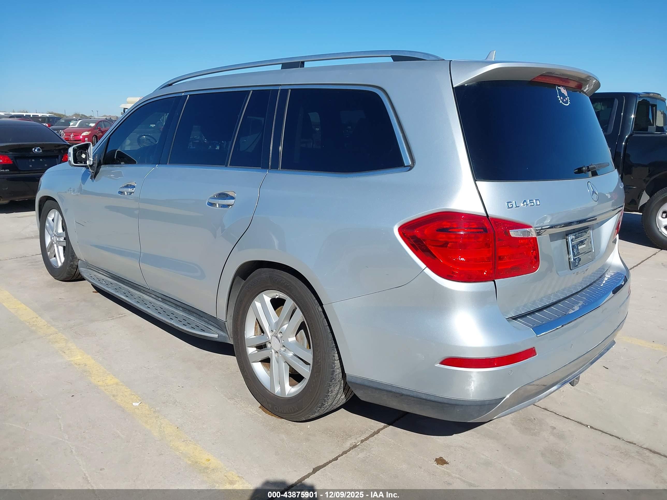 MERCEDES-BENZ GL image 3