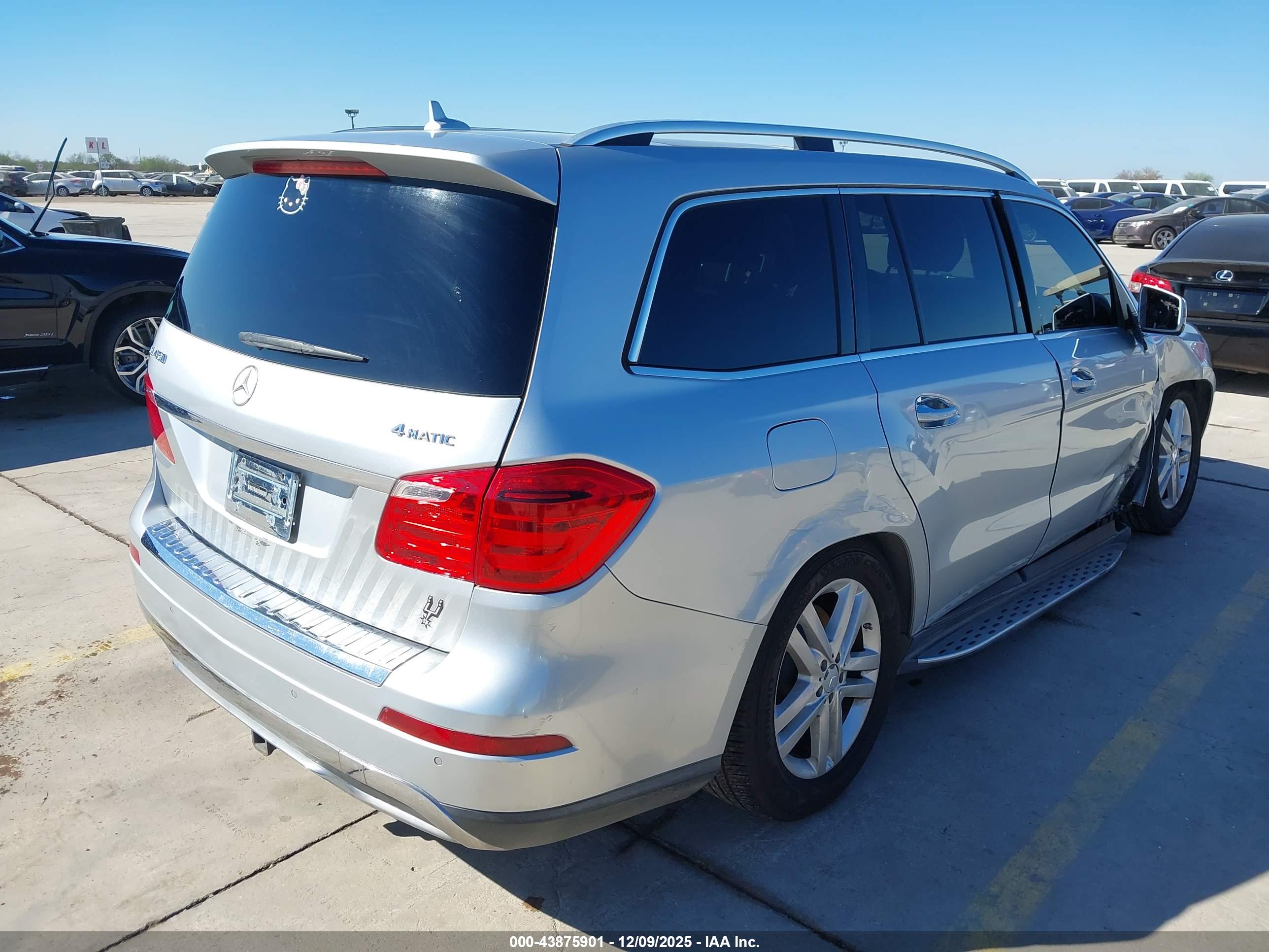 MERCEDES-BENZ GL image 4