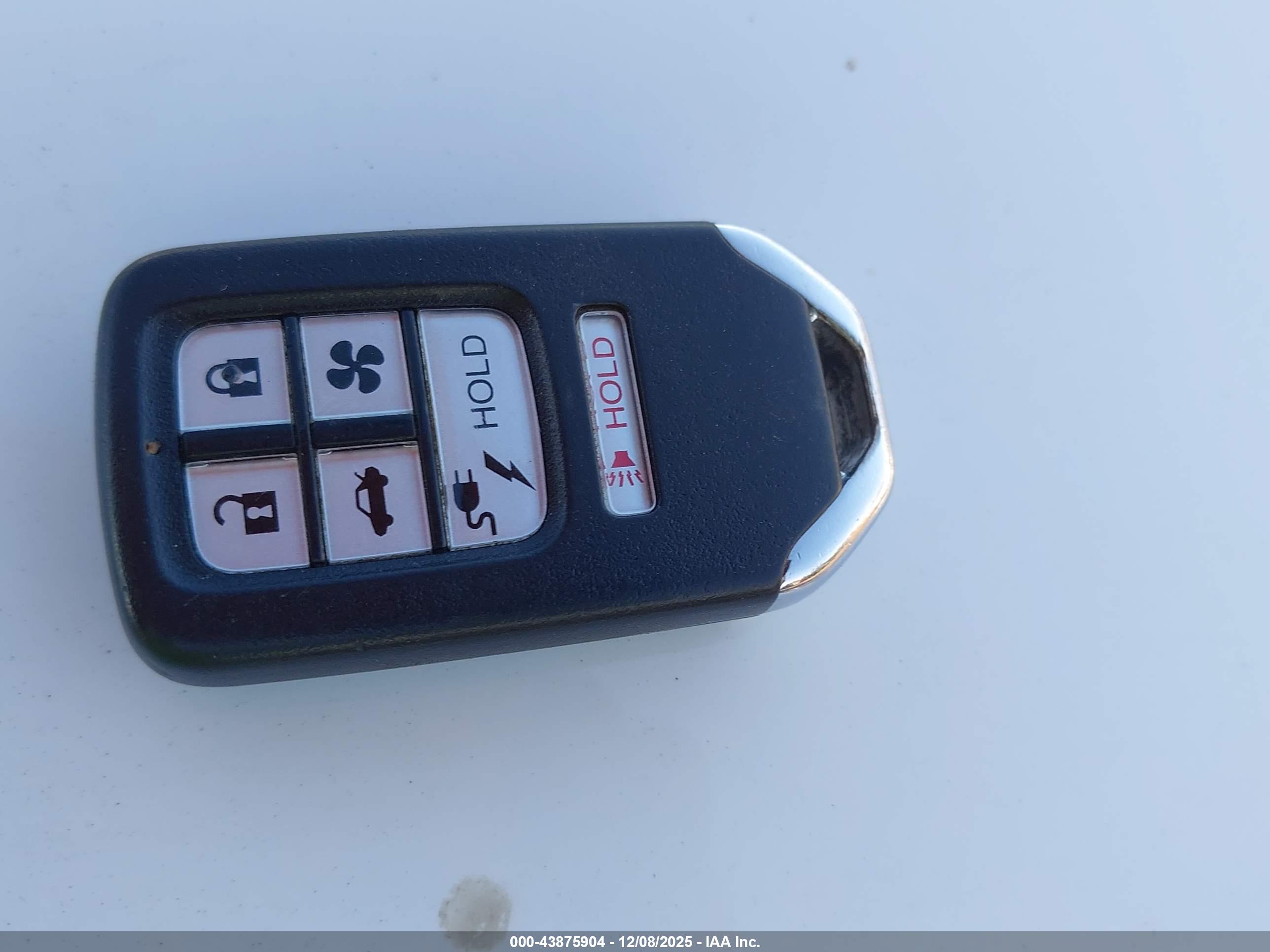 HONDA CLARITY image 11