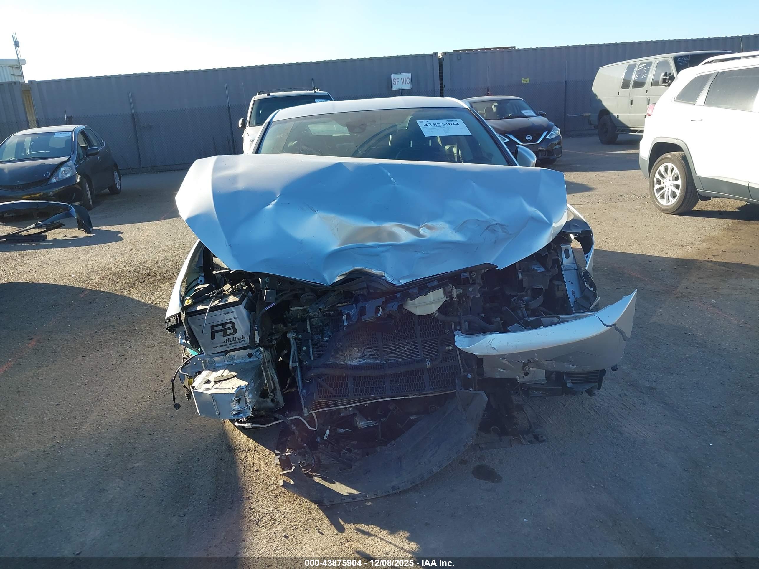 HONDA CLARITY image 6