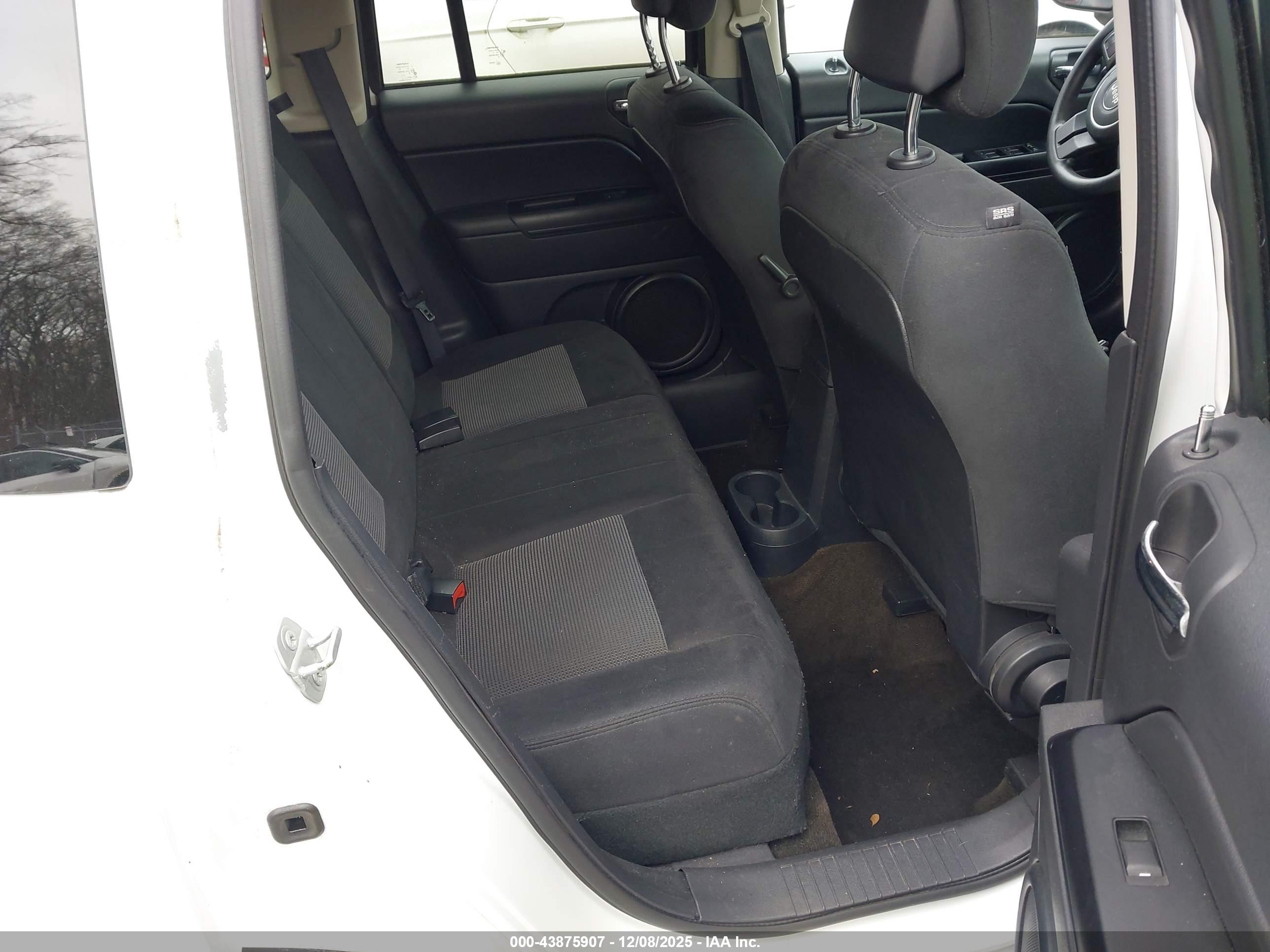 JEEP COMPASS image 8