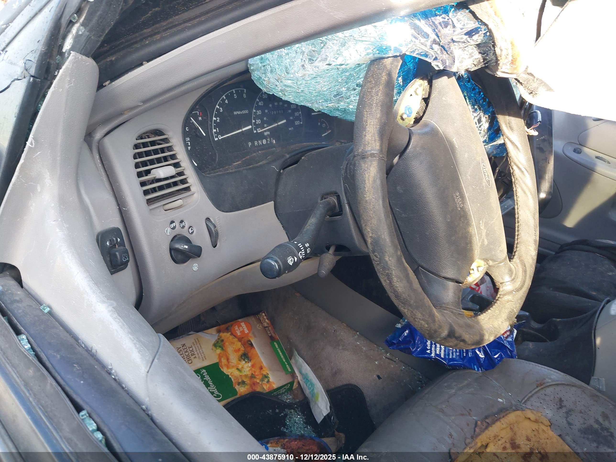 FORD EXPLORER image 7