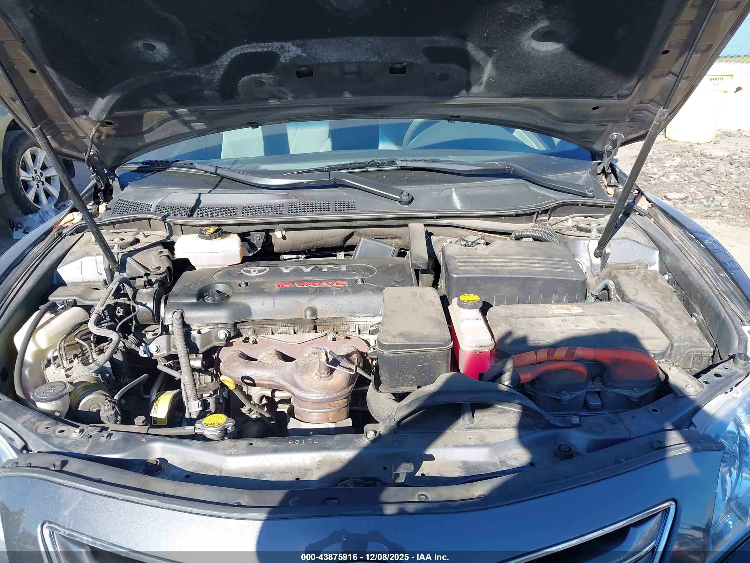 TOYOTA CAMRY image 10