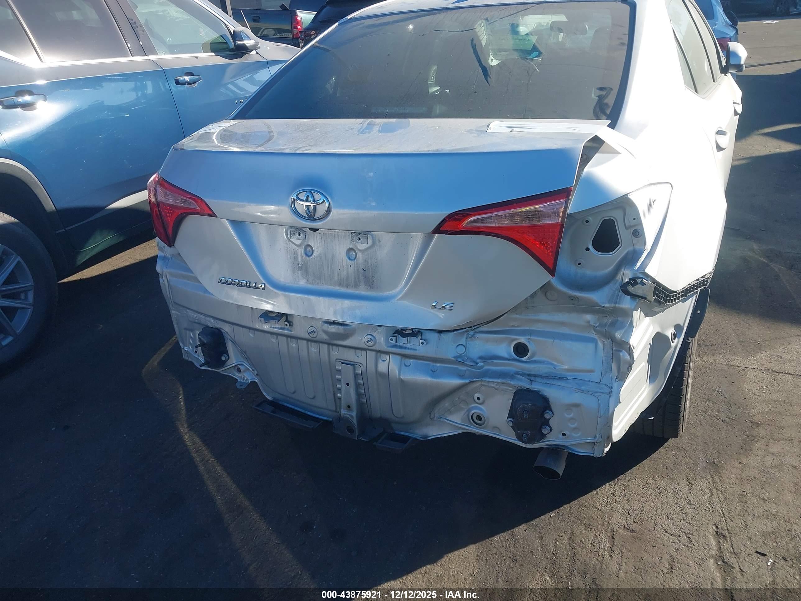 TOYOTA COROLLA image 6