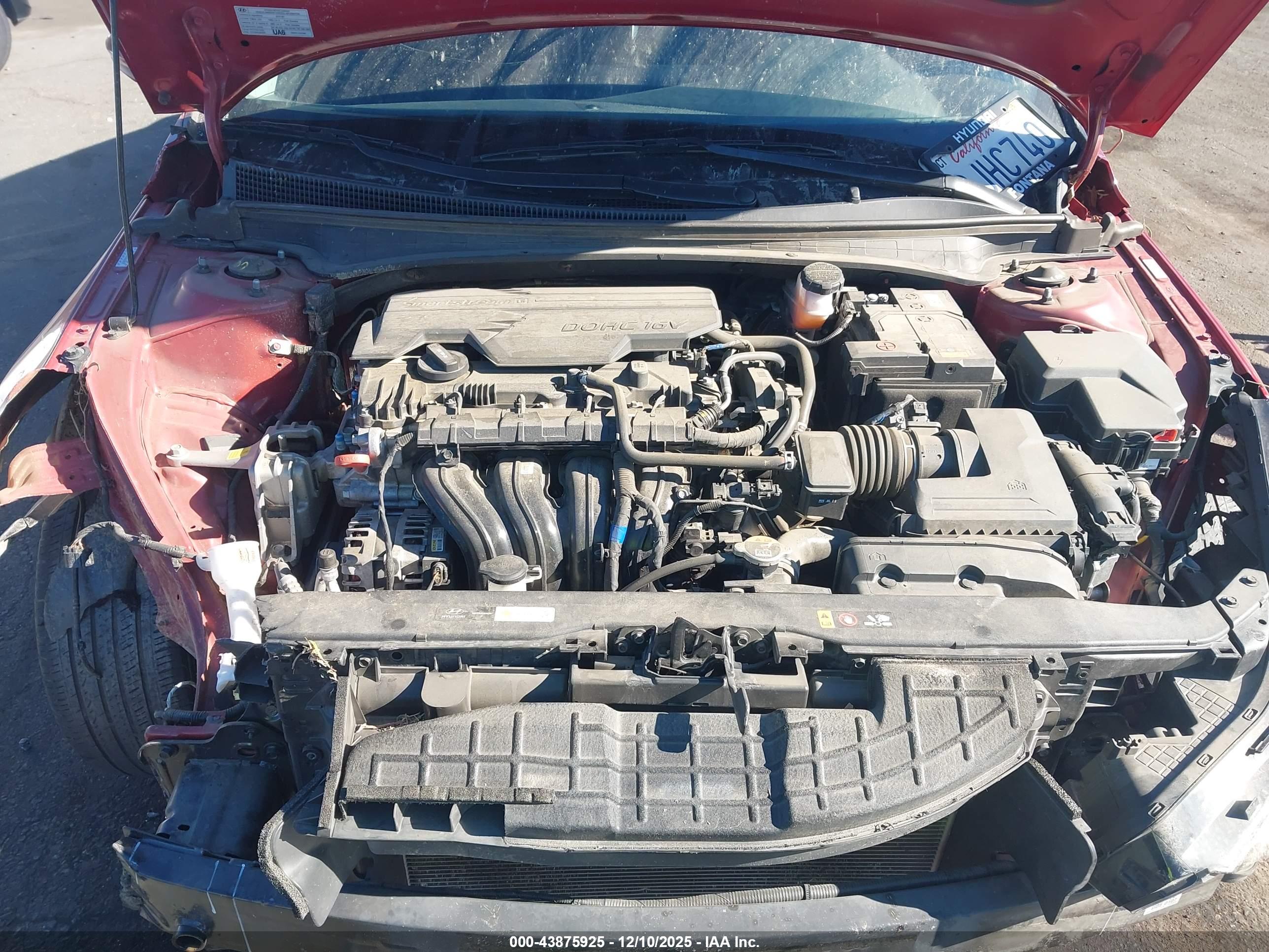 HYUNDAI ELANTRA image 10