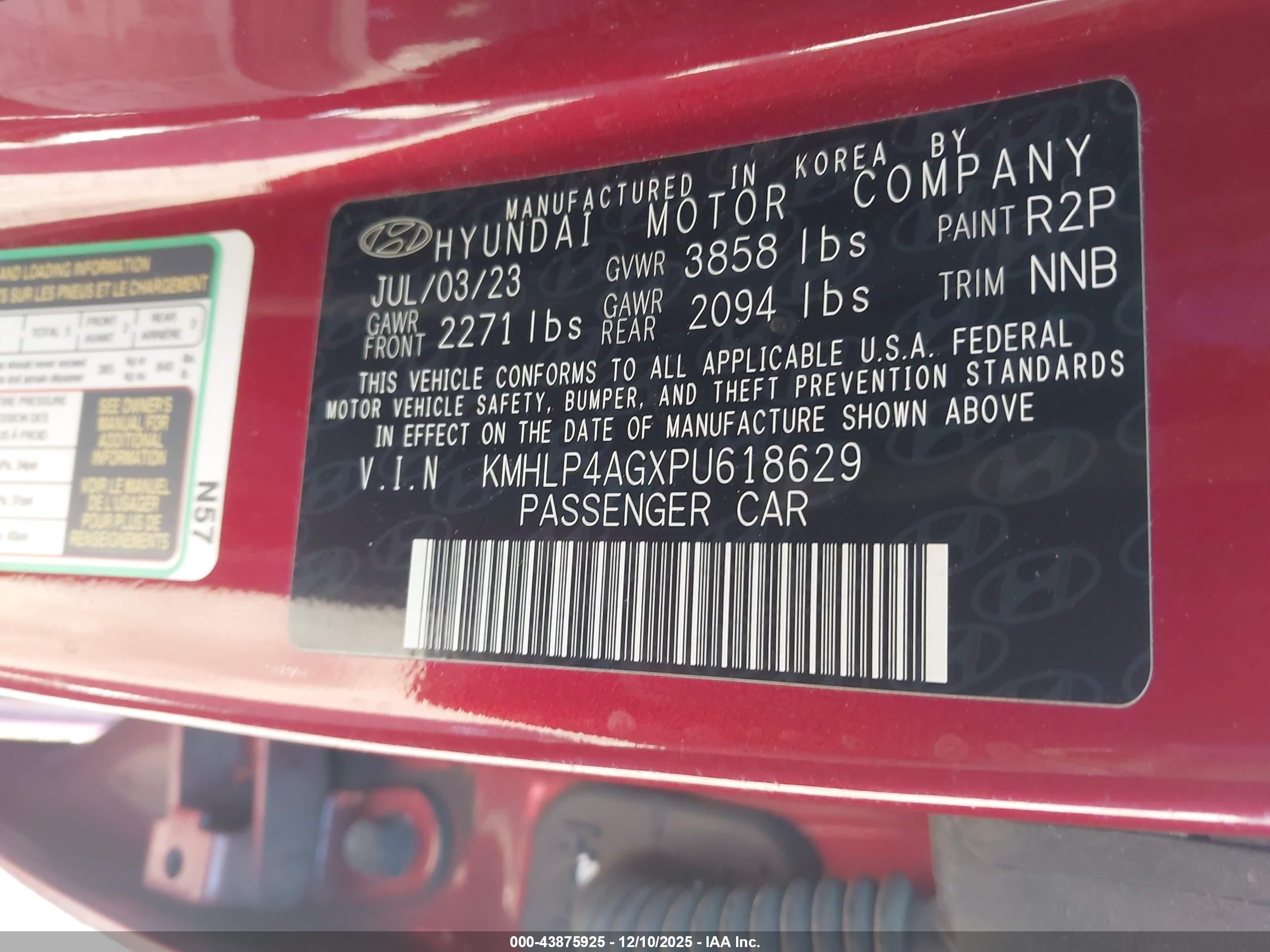 HYUNDAI ELANTRA image 9
