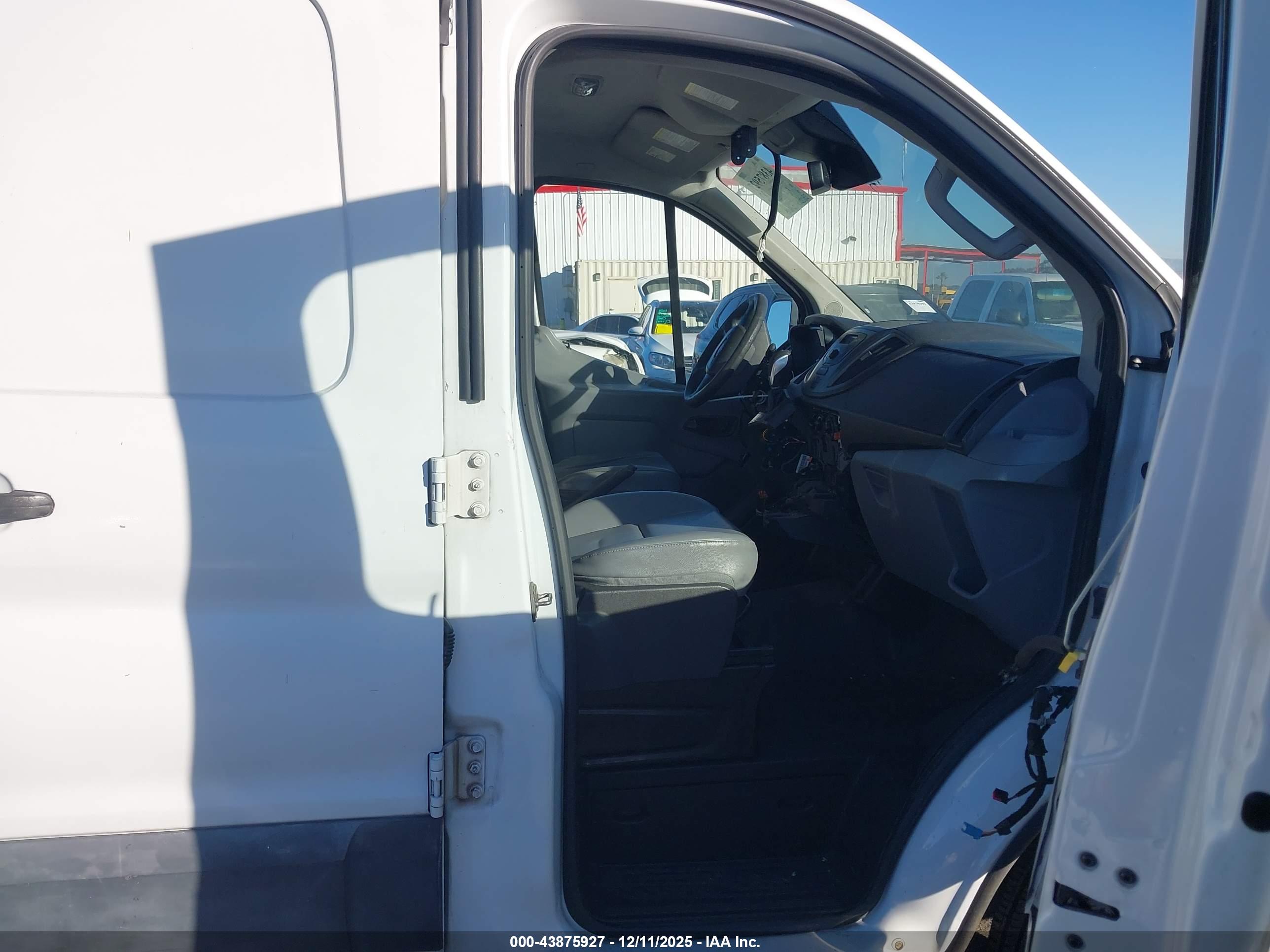 FORD TRANSIT-350 image 5