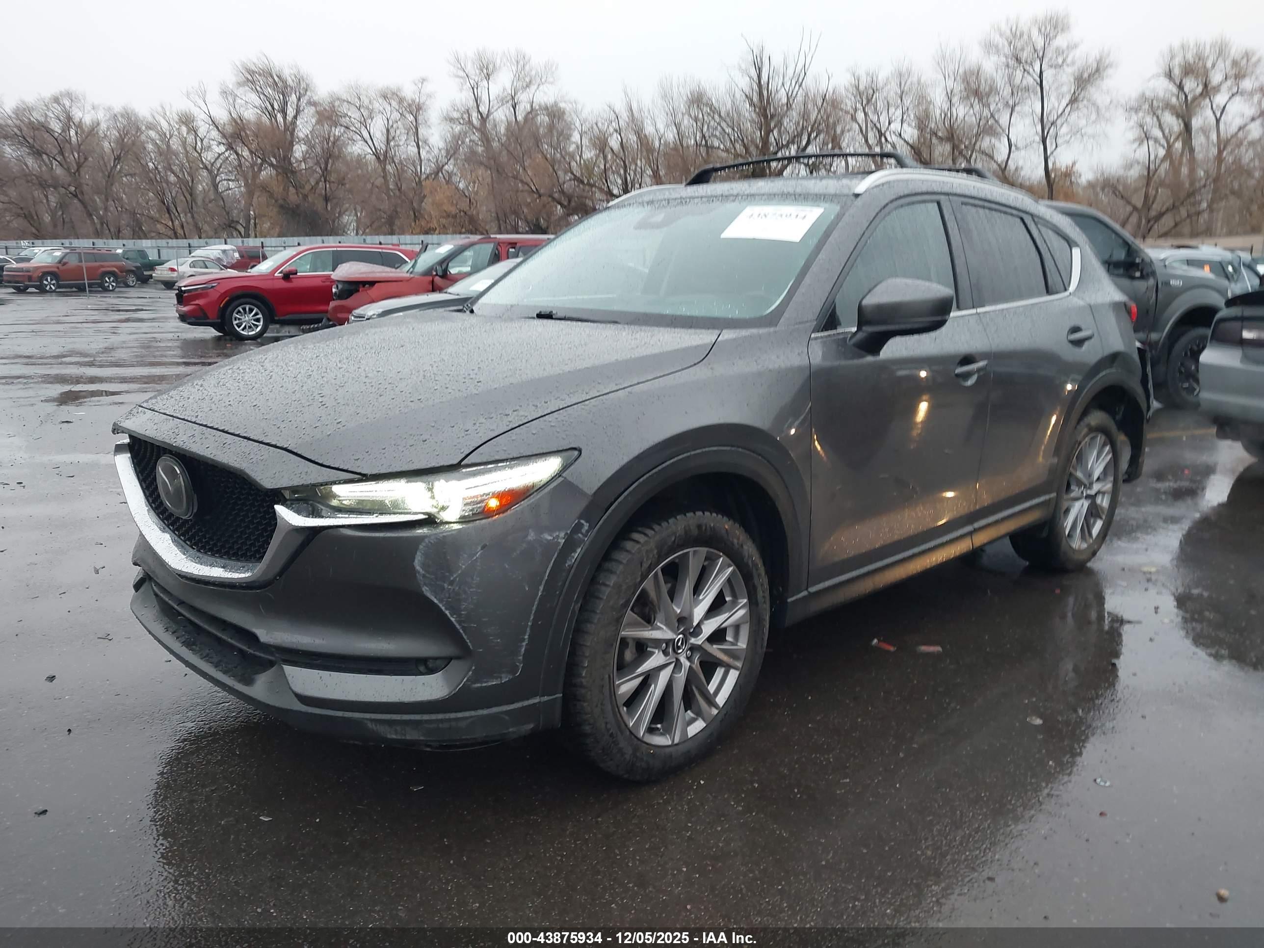 MAZDA CX-5 image 2