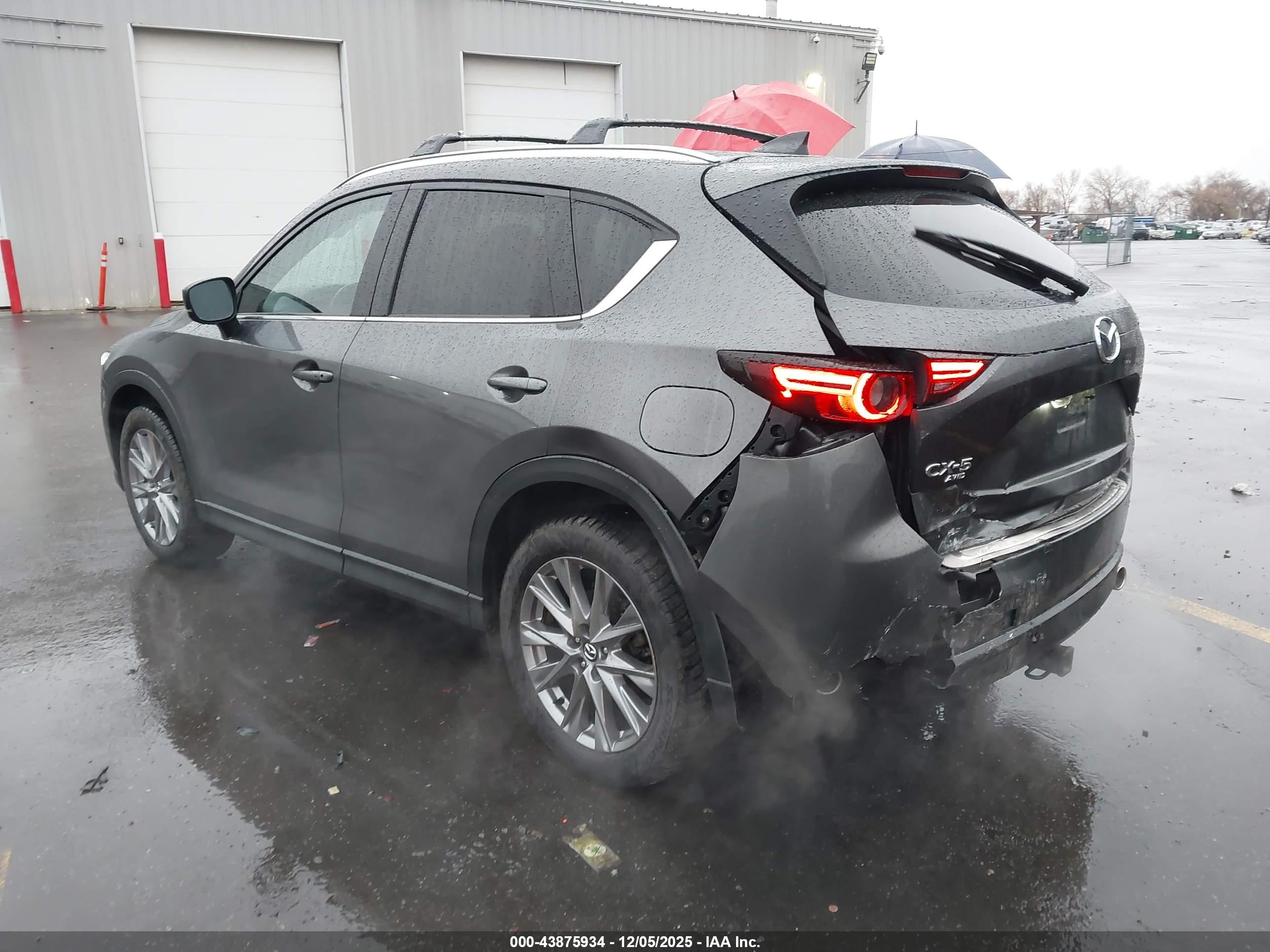 MAZDA CX-5 image 3