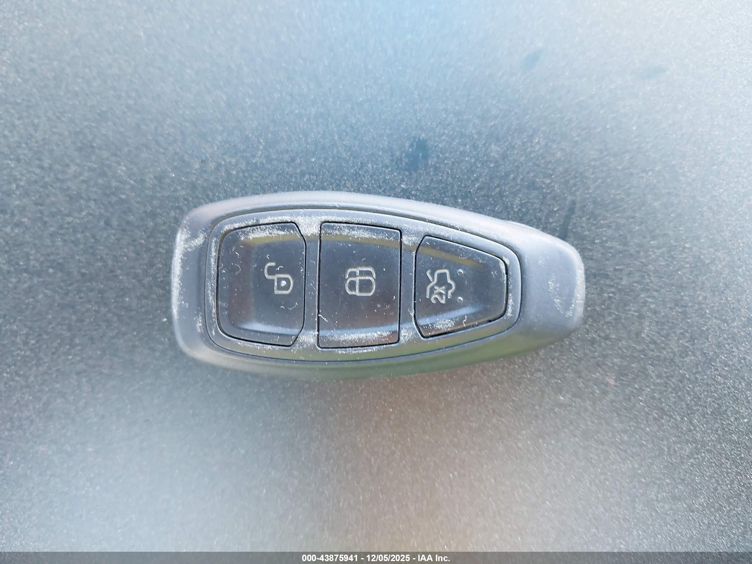 FORD C-MAX image 11