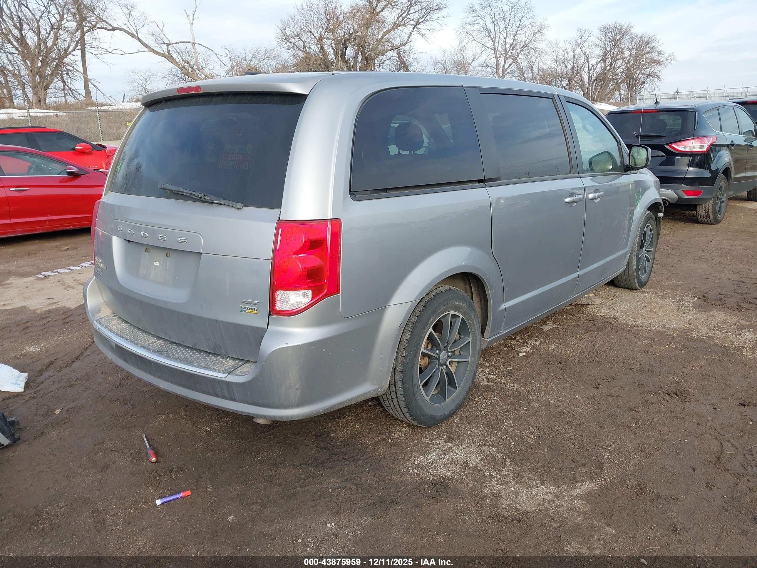 DODGE GRAND image 4