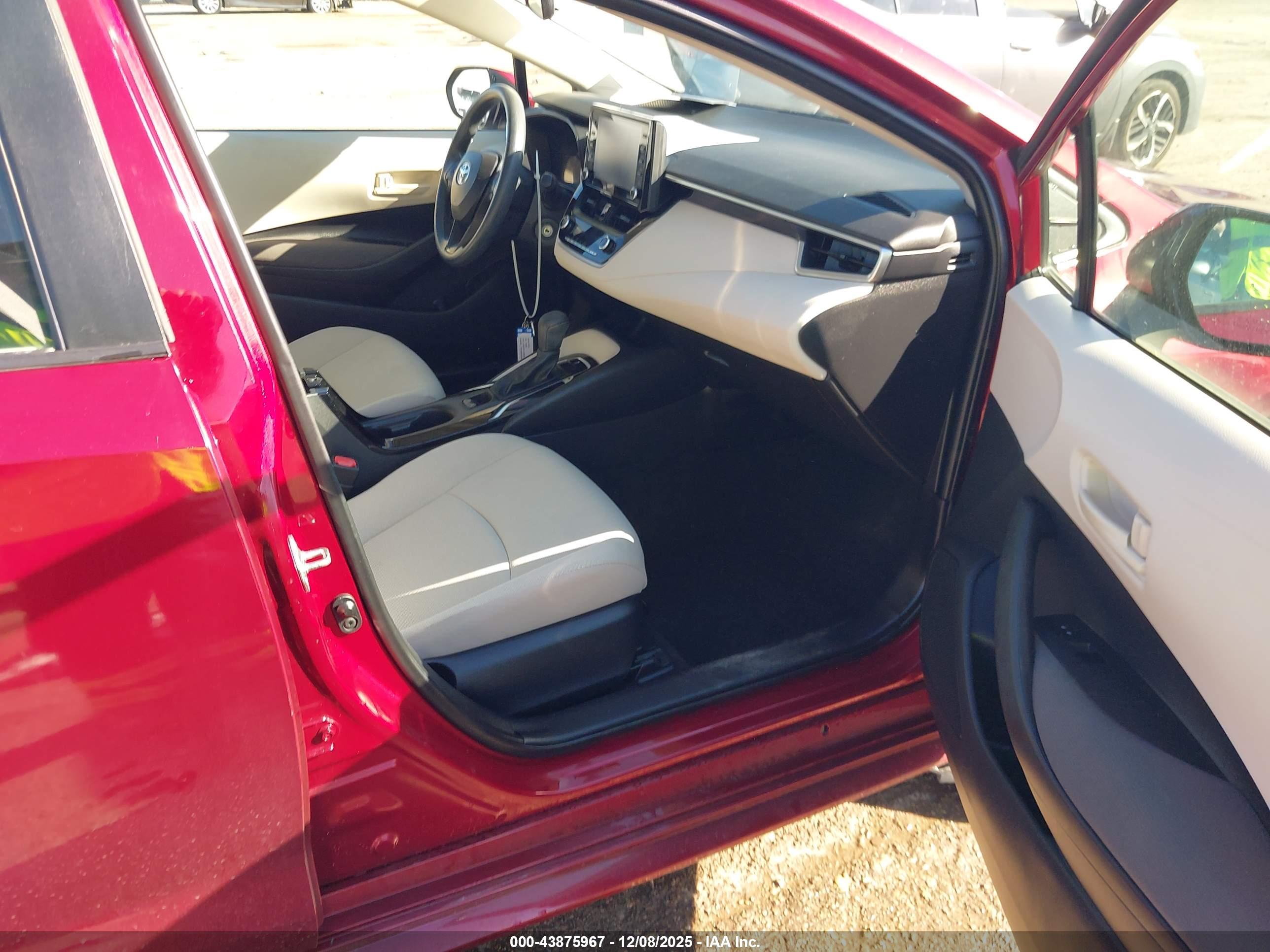 TOYOTA COROLLA image 5