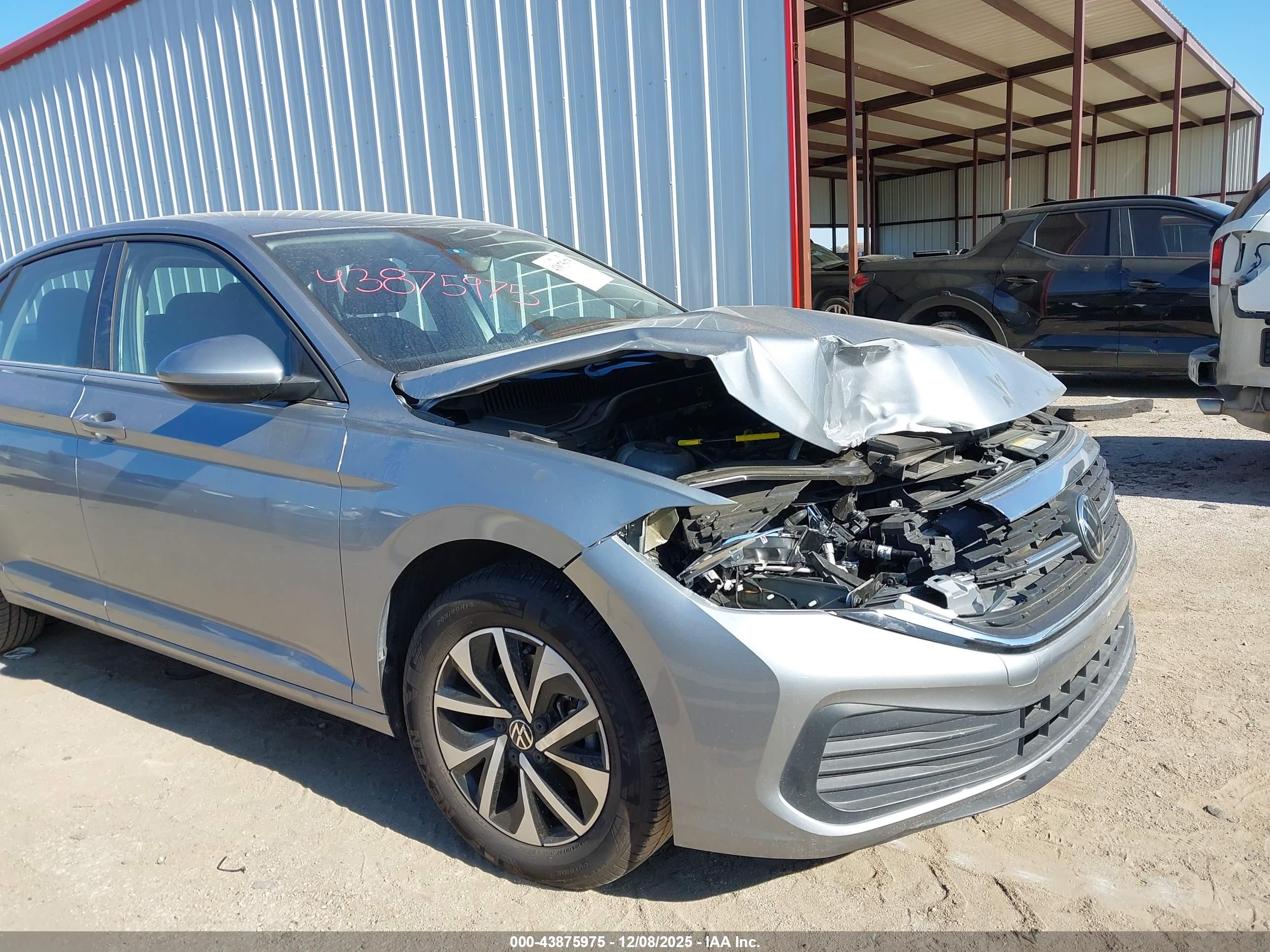 VOLKSWAGEN JETTA image 6
