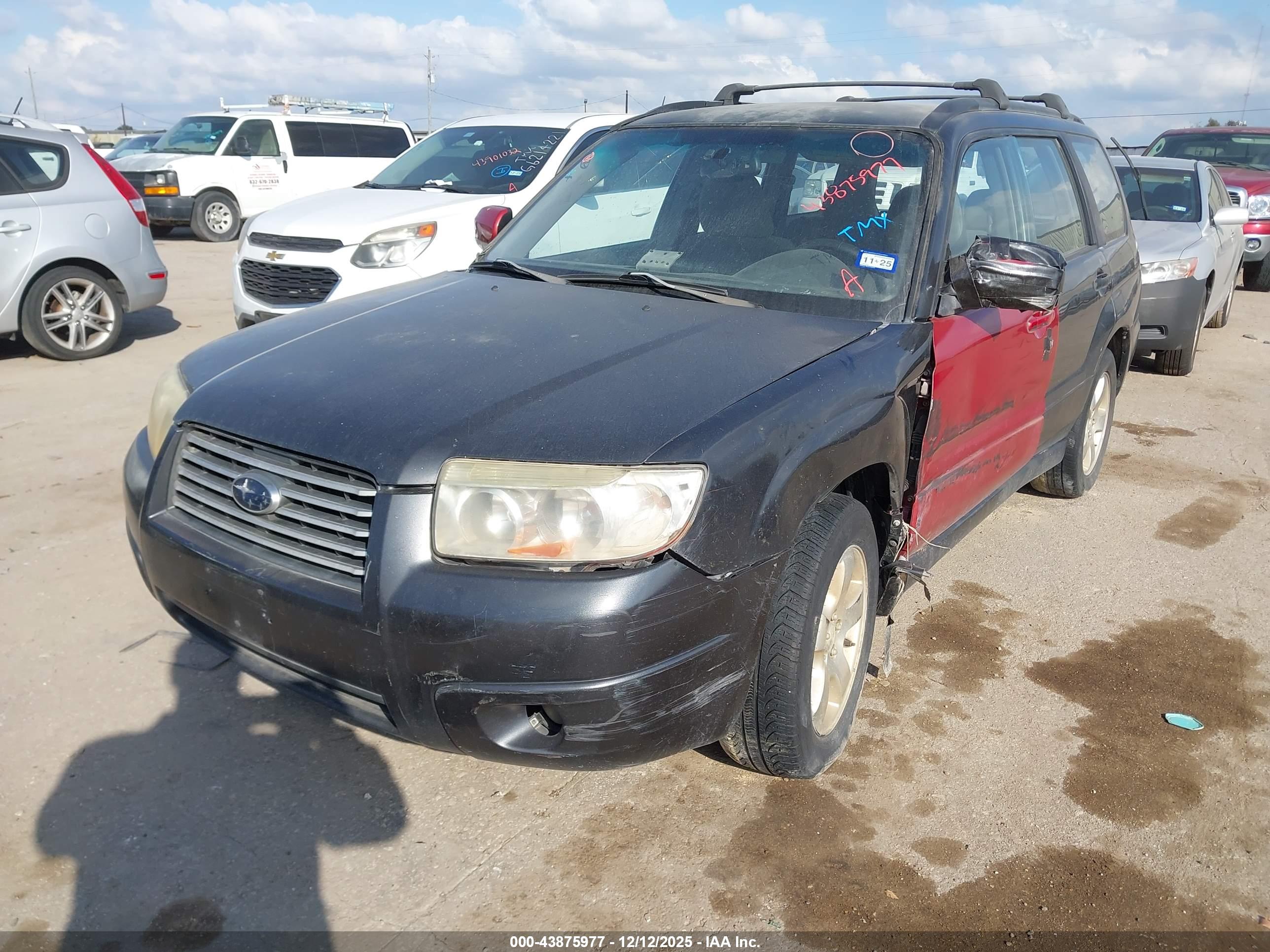 SUBARU FORESTER image 2