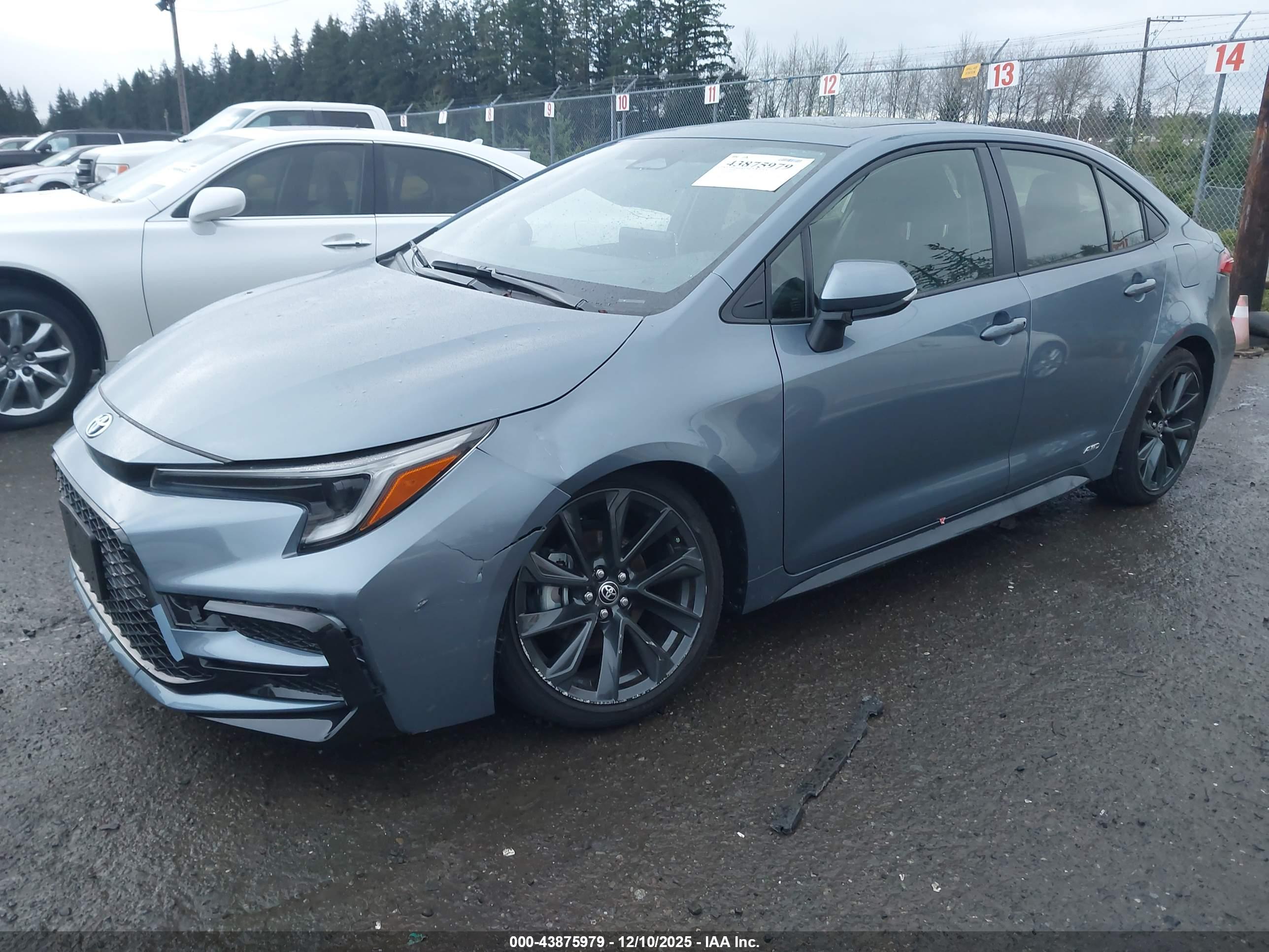 TOYOTA COROLLA image 2