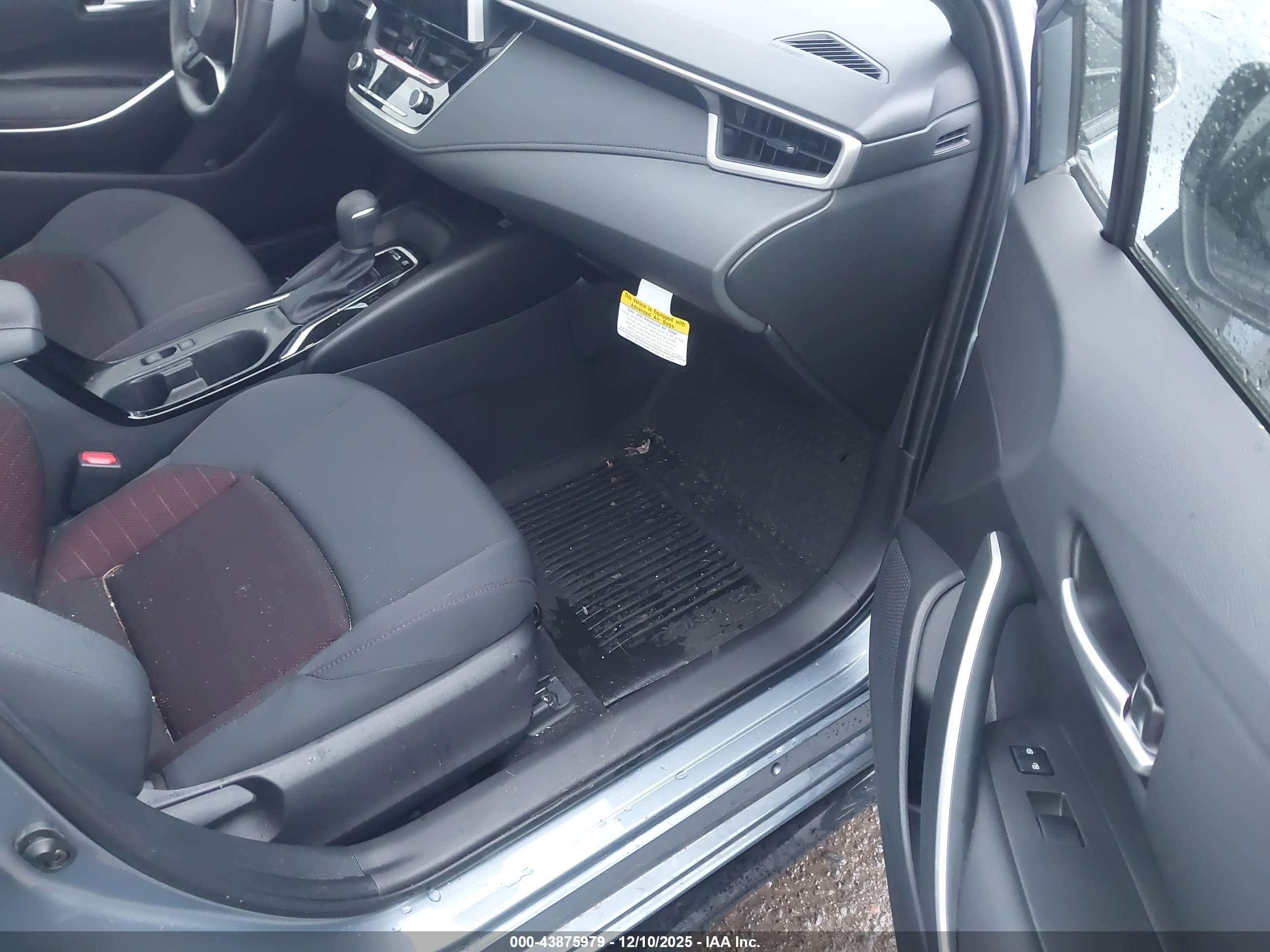 TOYOTA COROLLA image 5