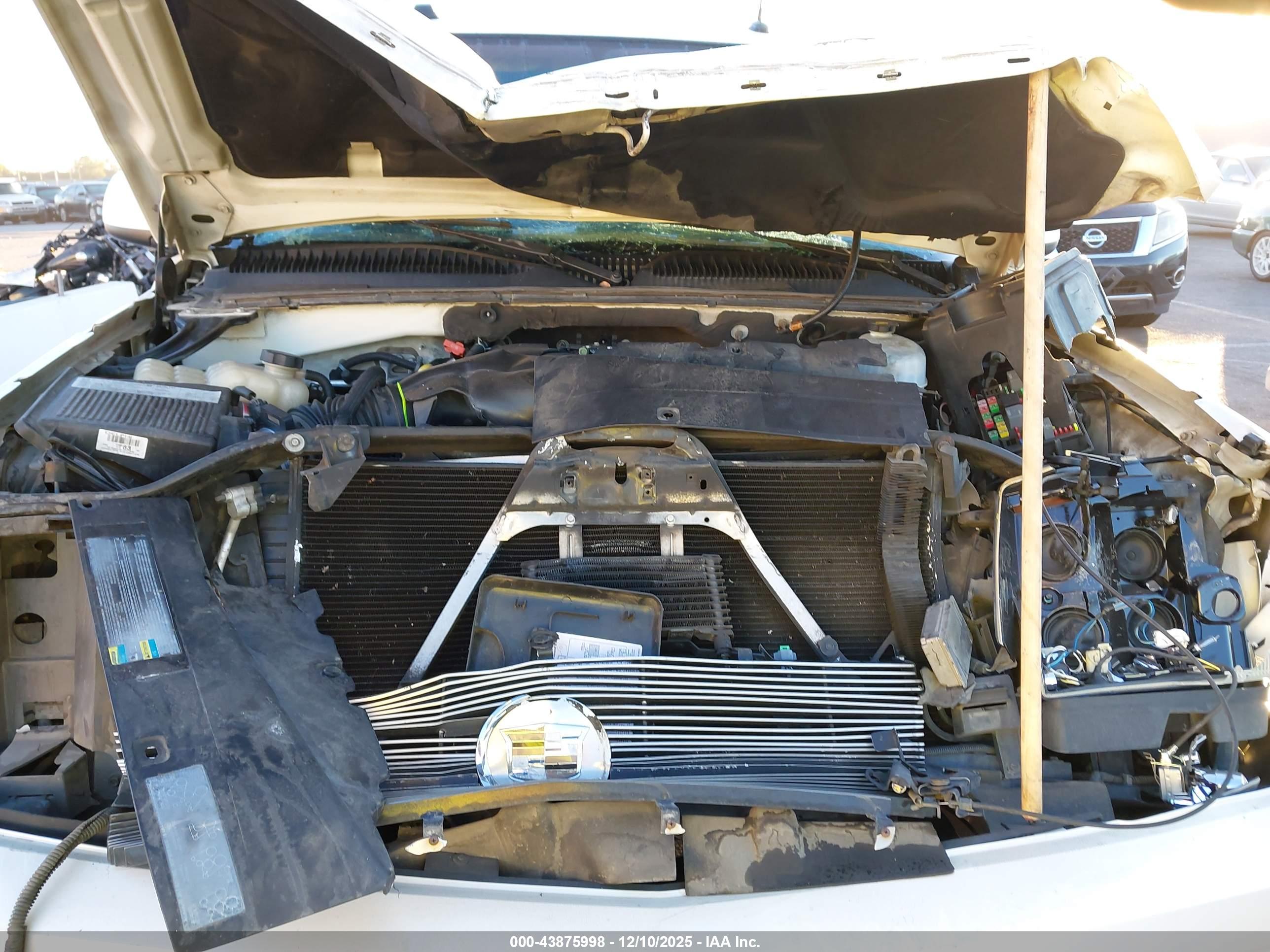 CADILLAC ESCALADE image 10