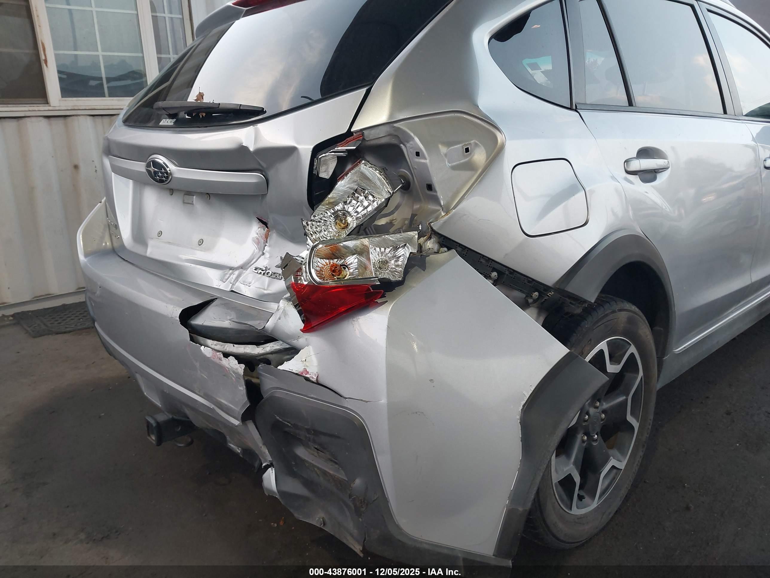 SUBARU XV image 6