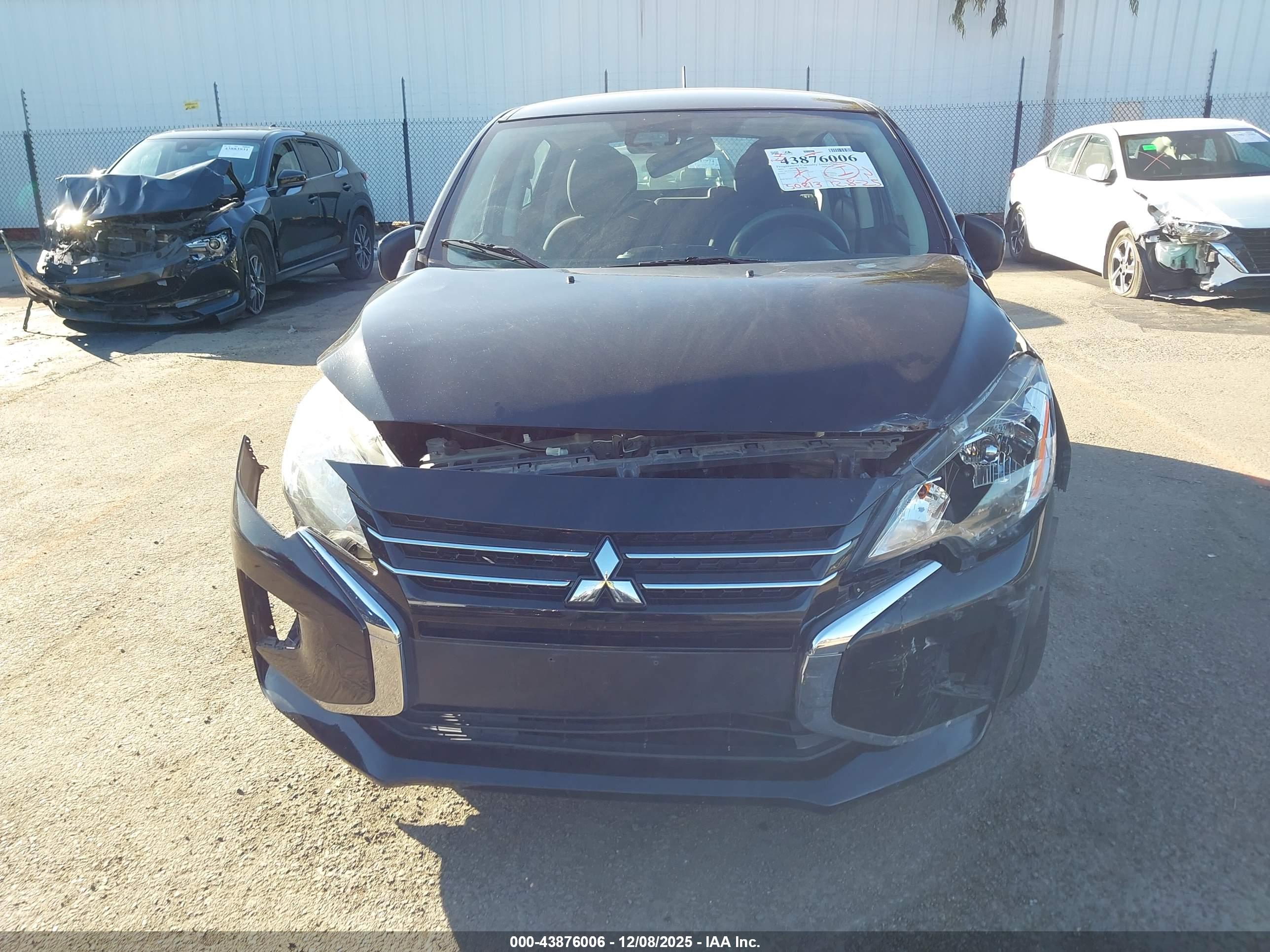 MITSUBISHI MIRAGE image 6