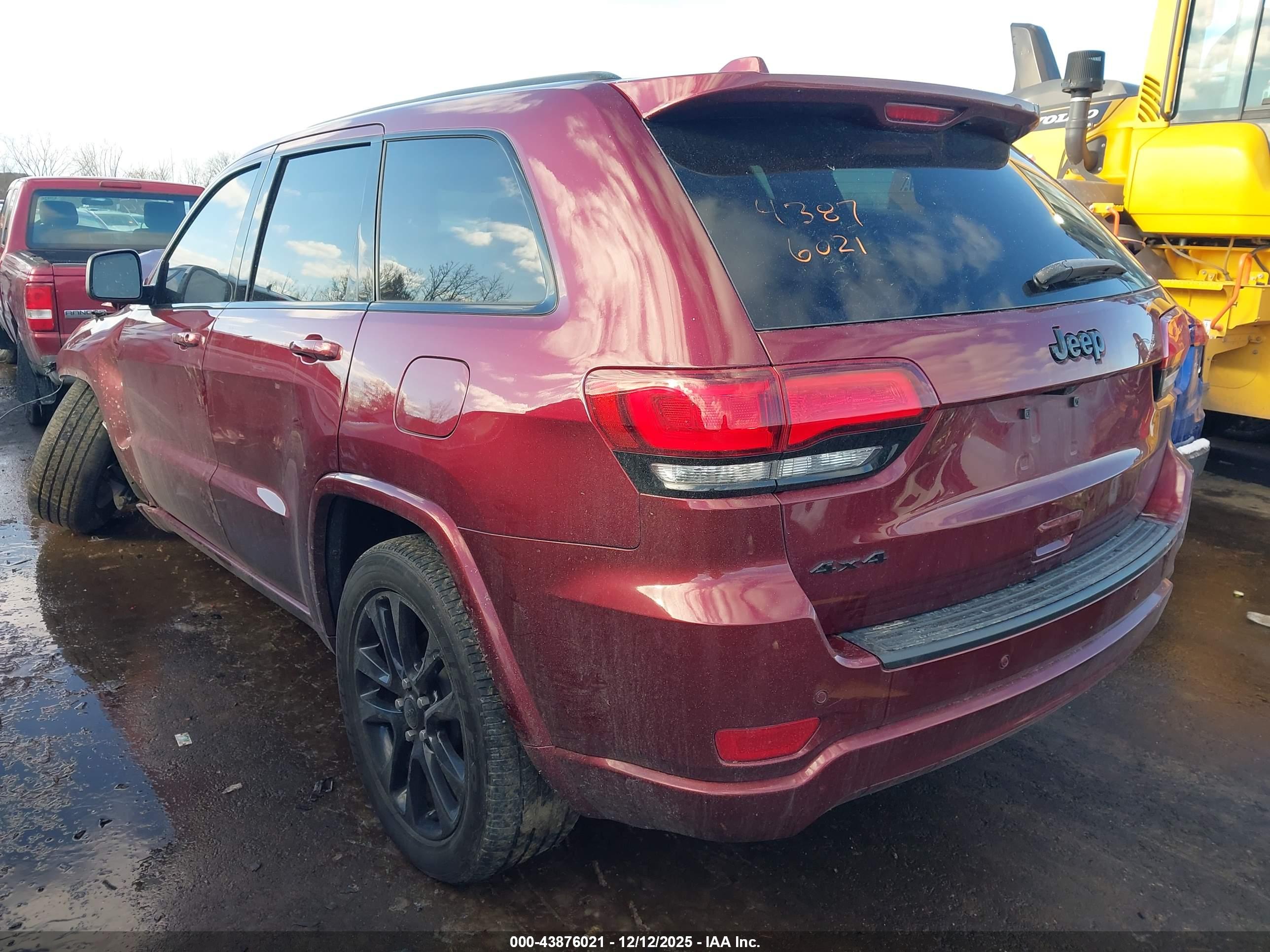JEEP GRAND image 3