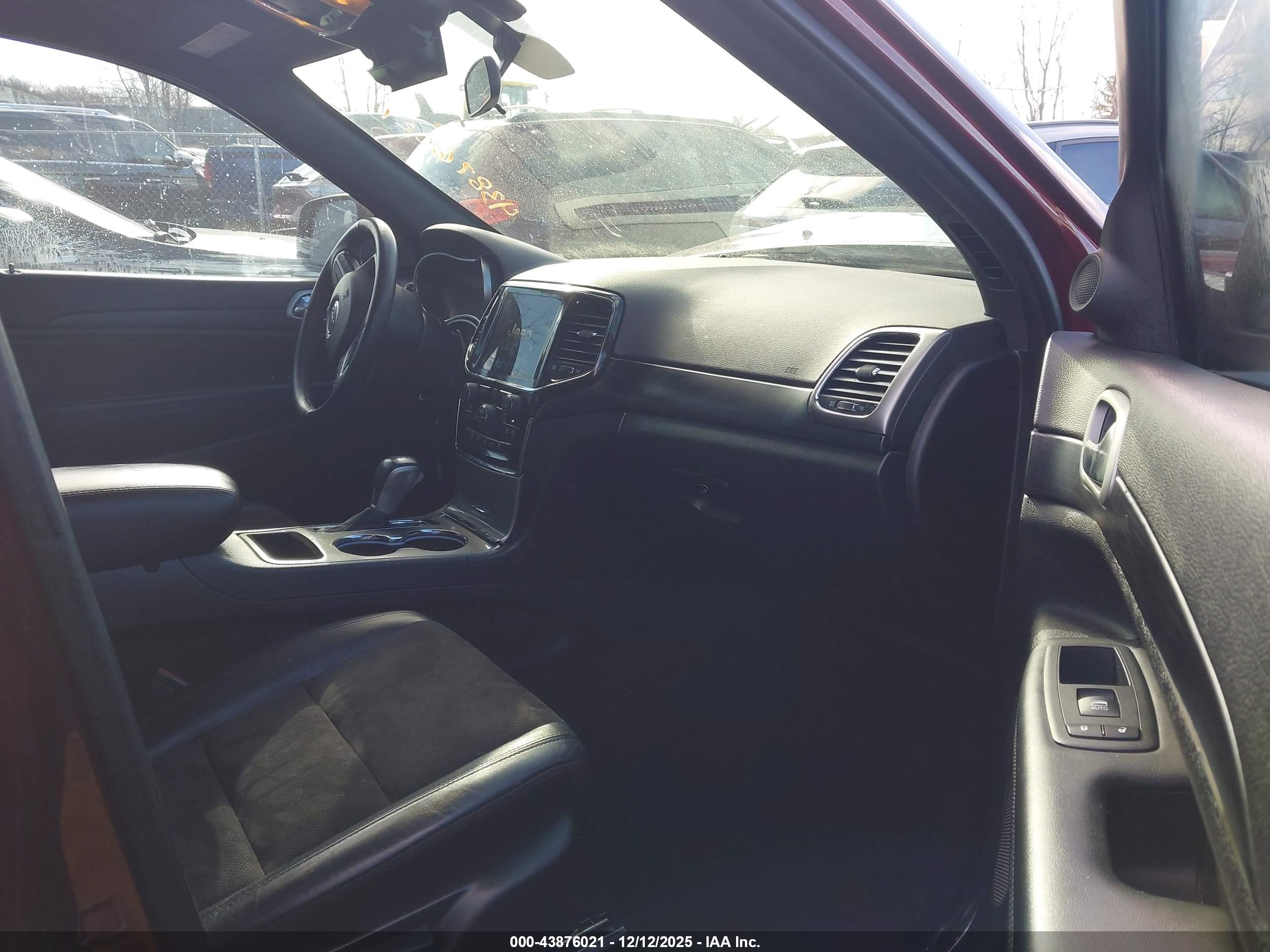 JEEP GRAND image 5
