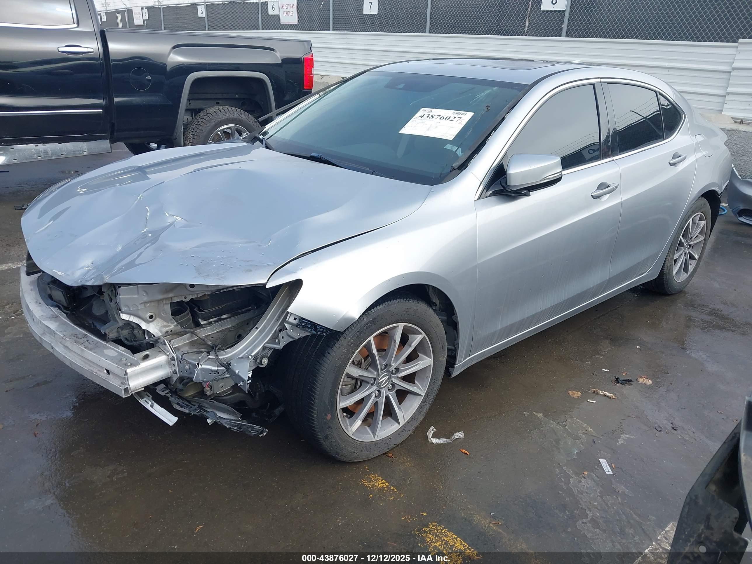 ACURA TLX image 2