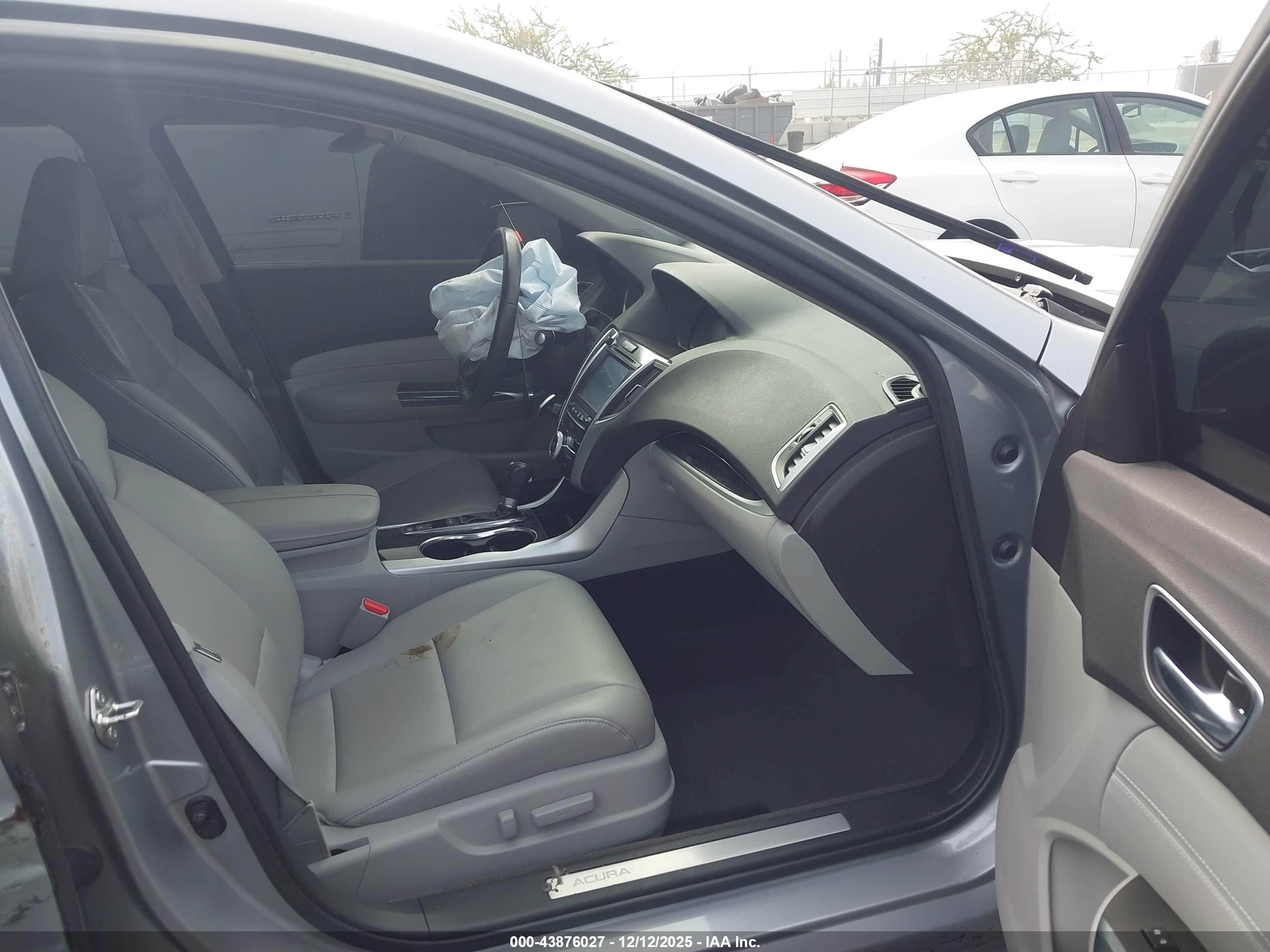 ACURA TLX image 5