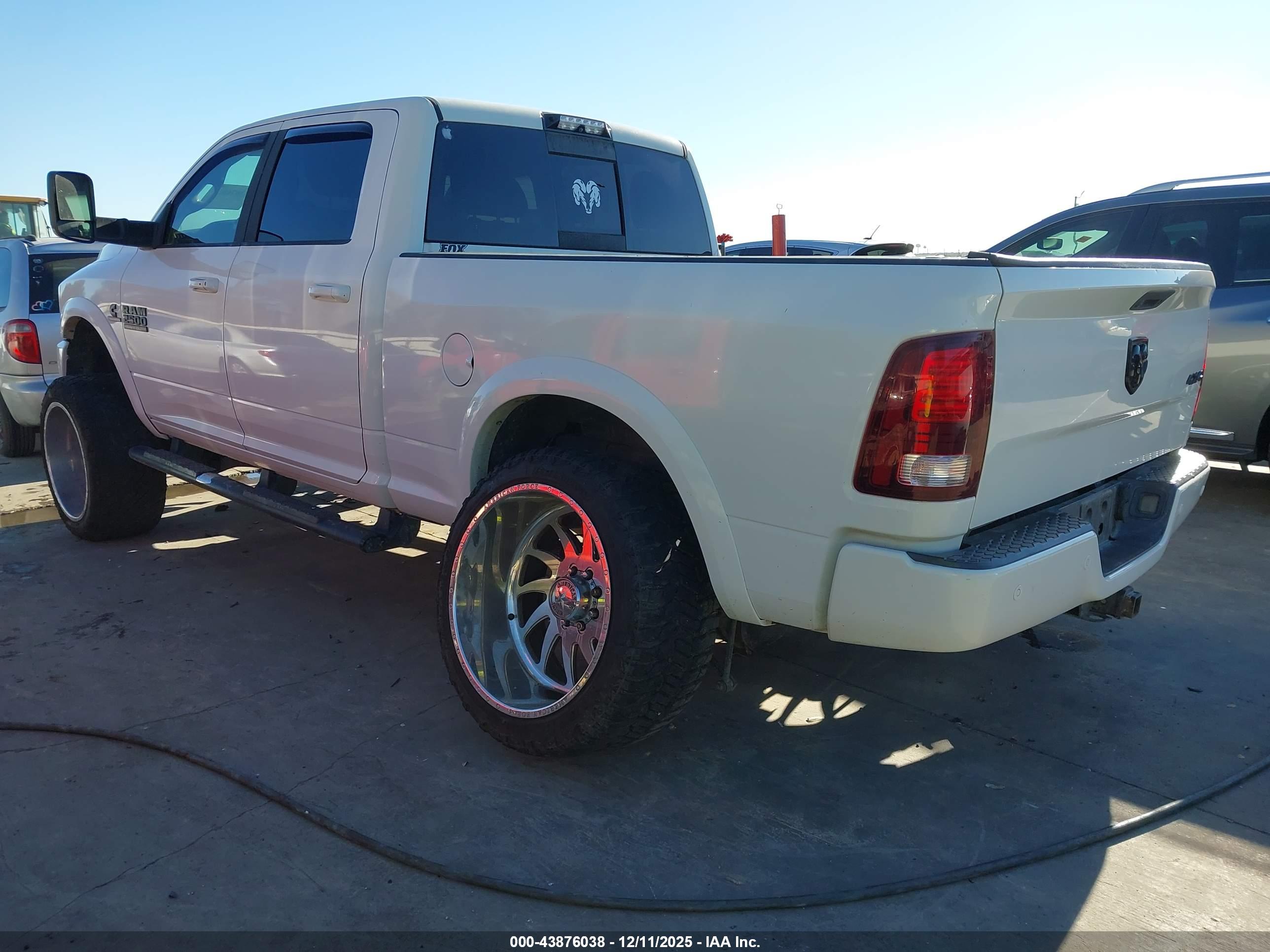 RAM 2500 image 3