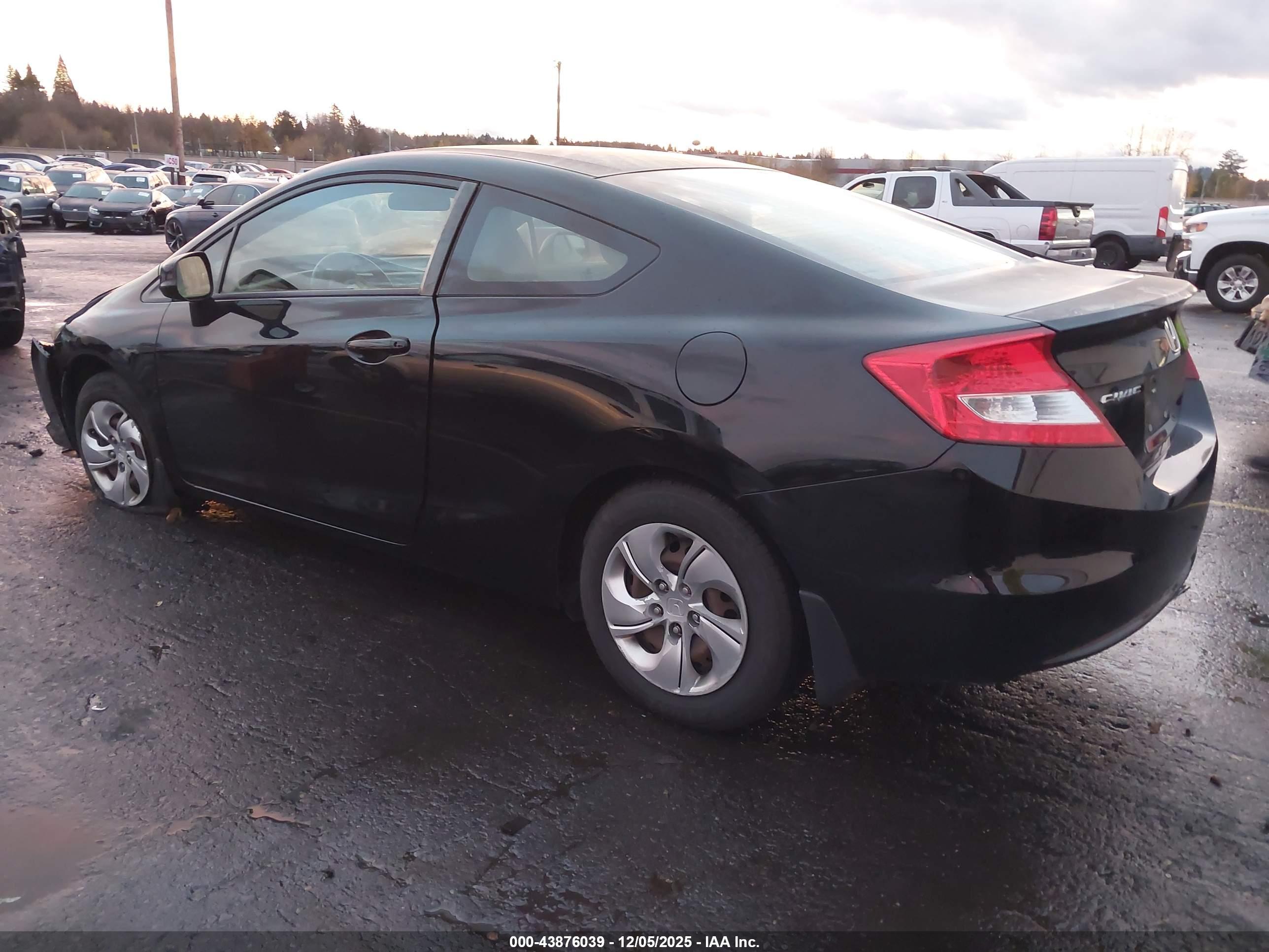HONDA CIVIC image 3