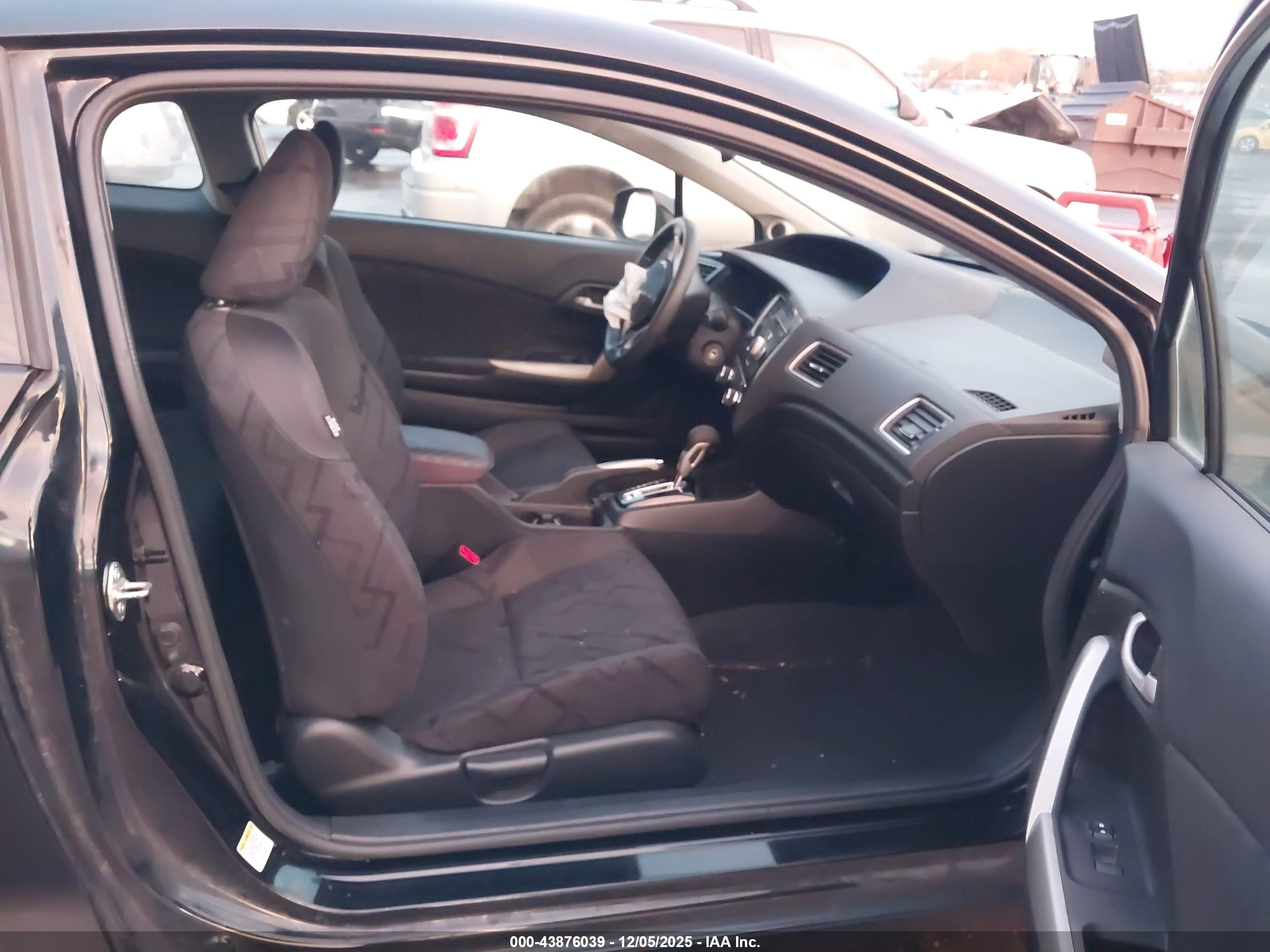 HONDA CIVIC image 5