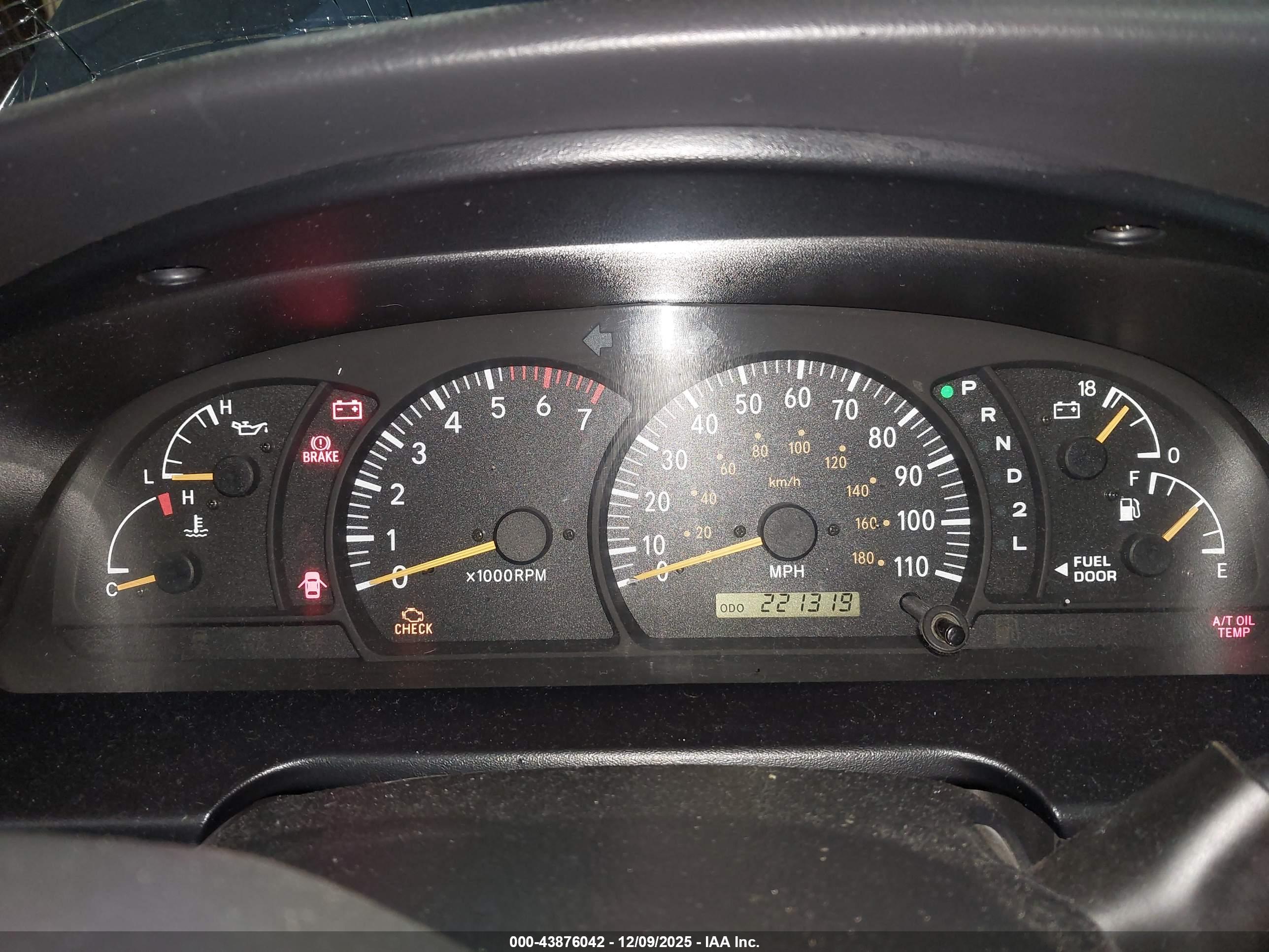 TOYOTA TUNDRA image 7