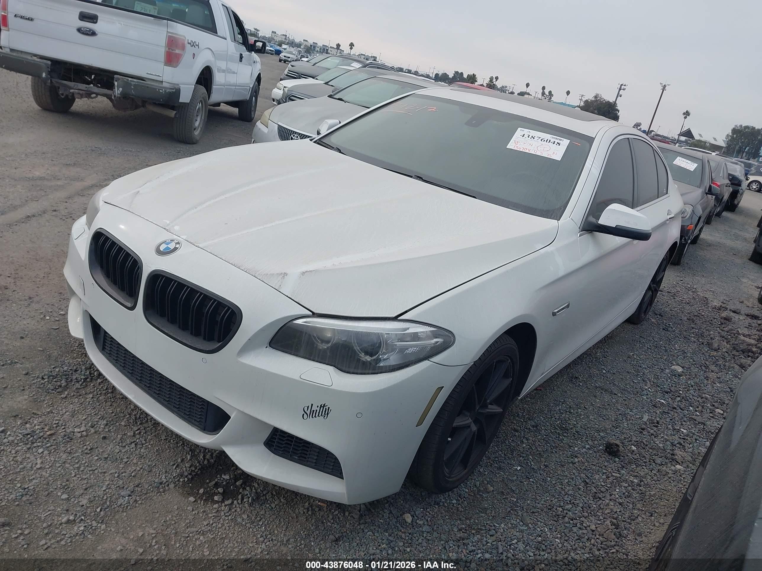 BMW 528I image 2