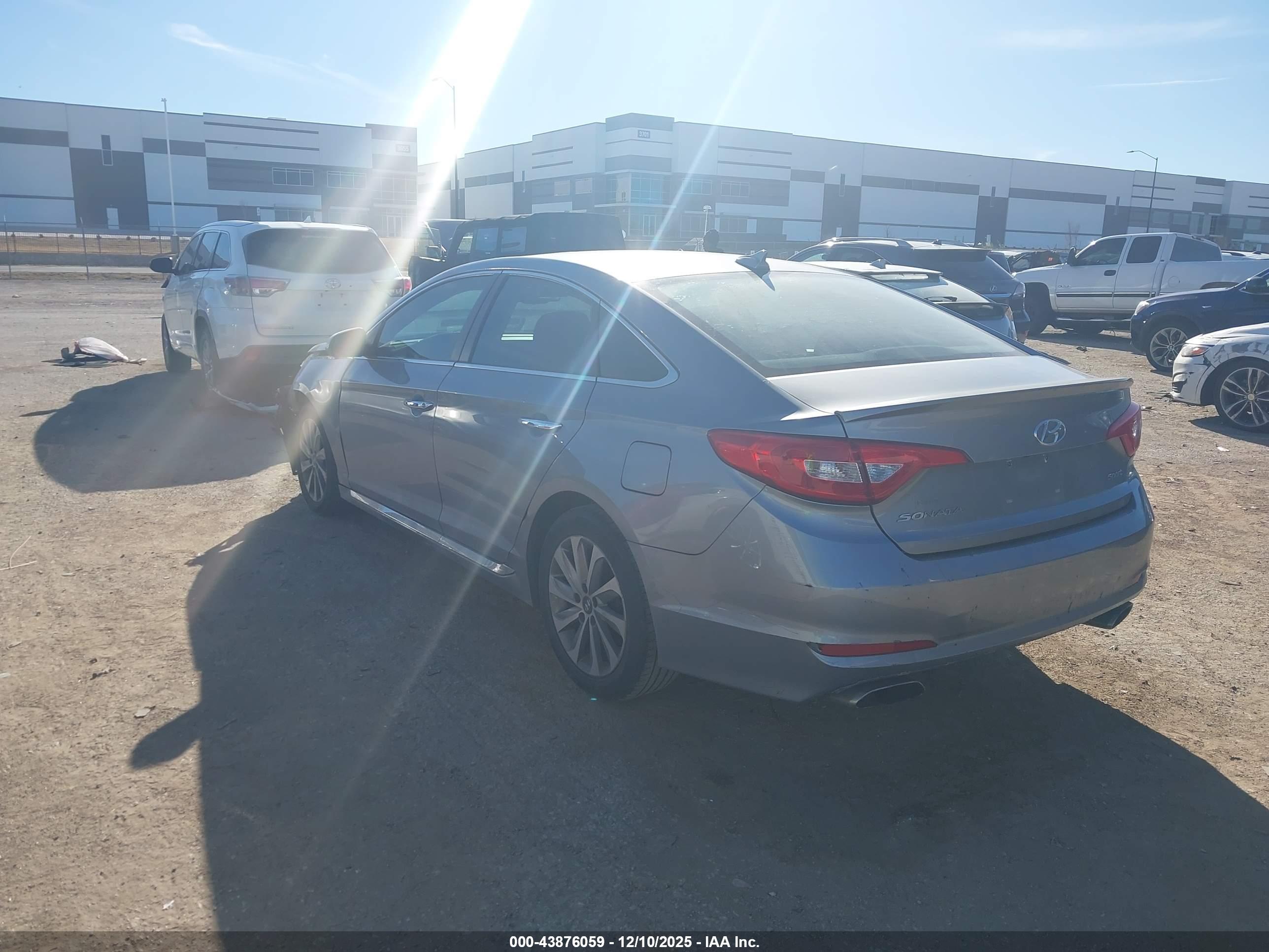 HYUNDAI SONATA image 3