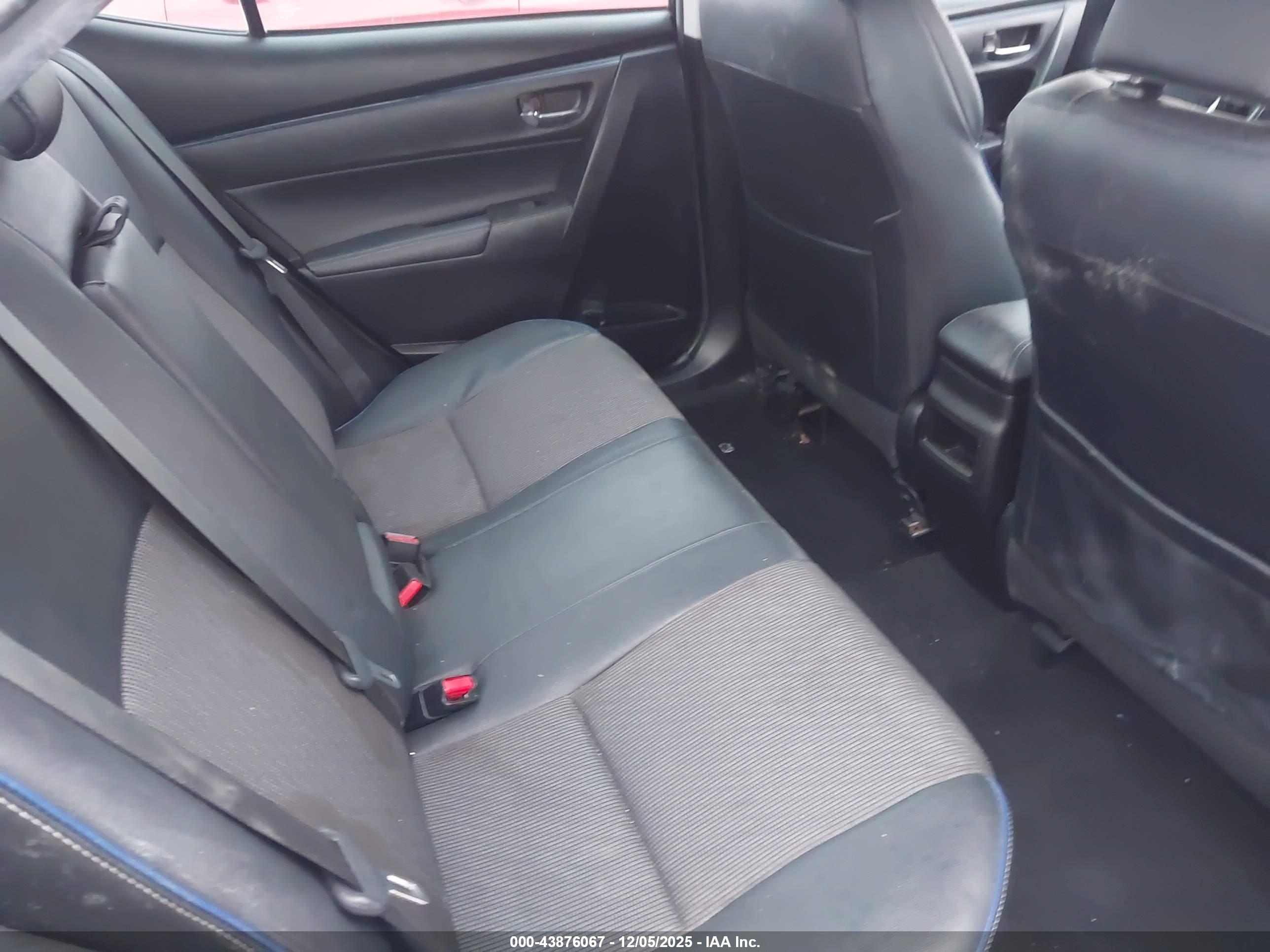 TOYOTA COROLLA image 8