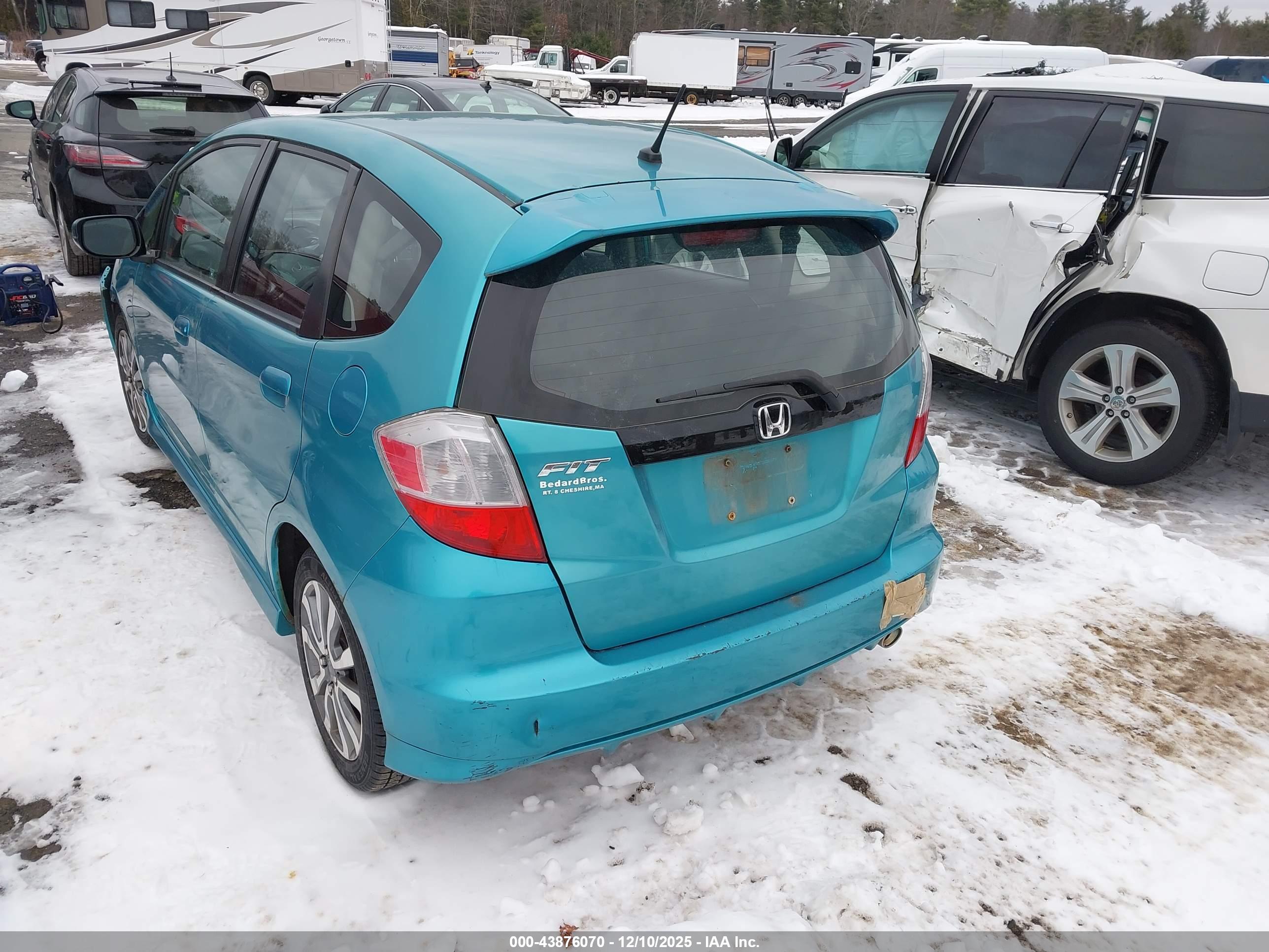 HONDA FIT image 3