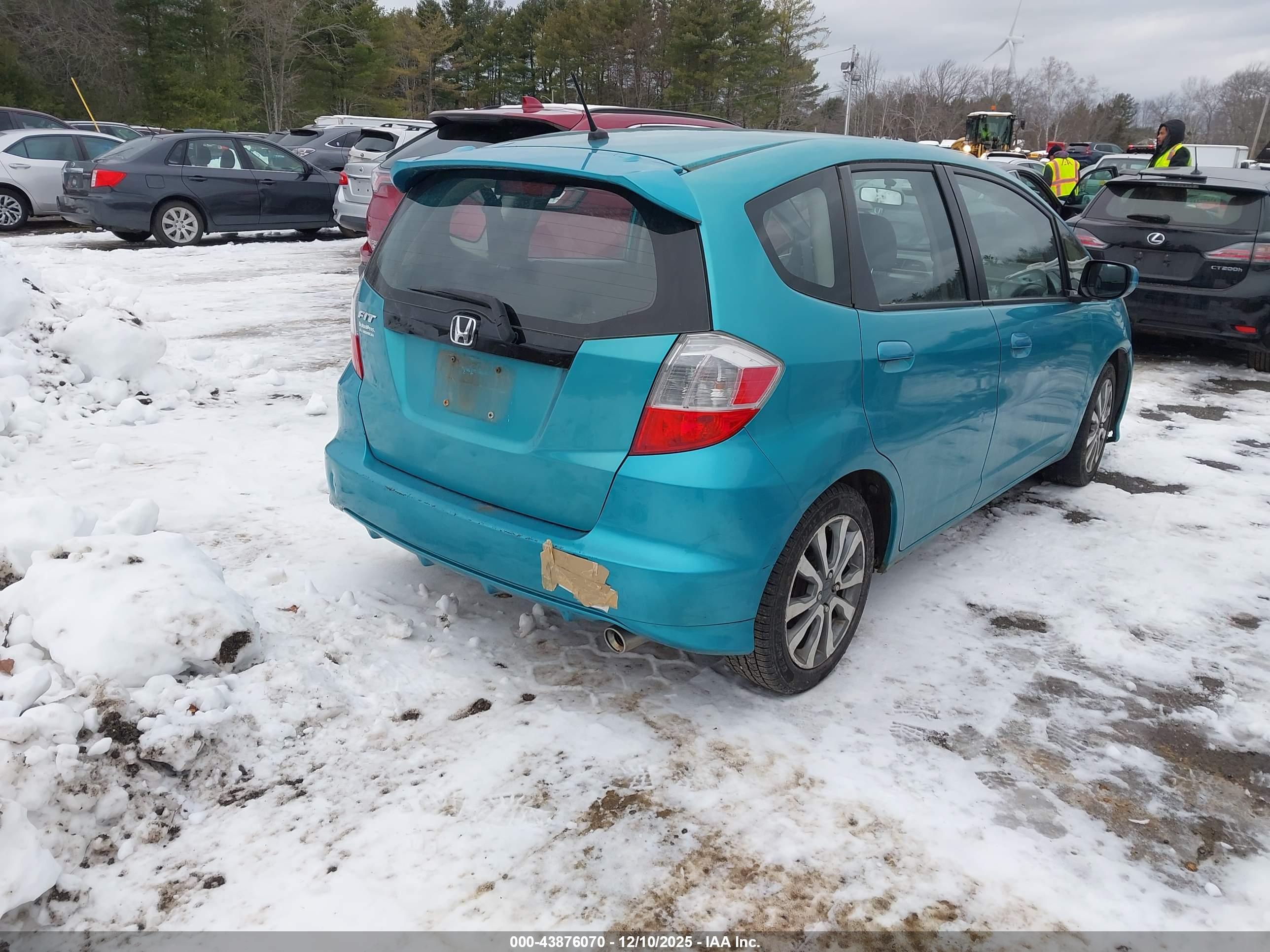 HONDA FIT image 4