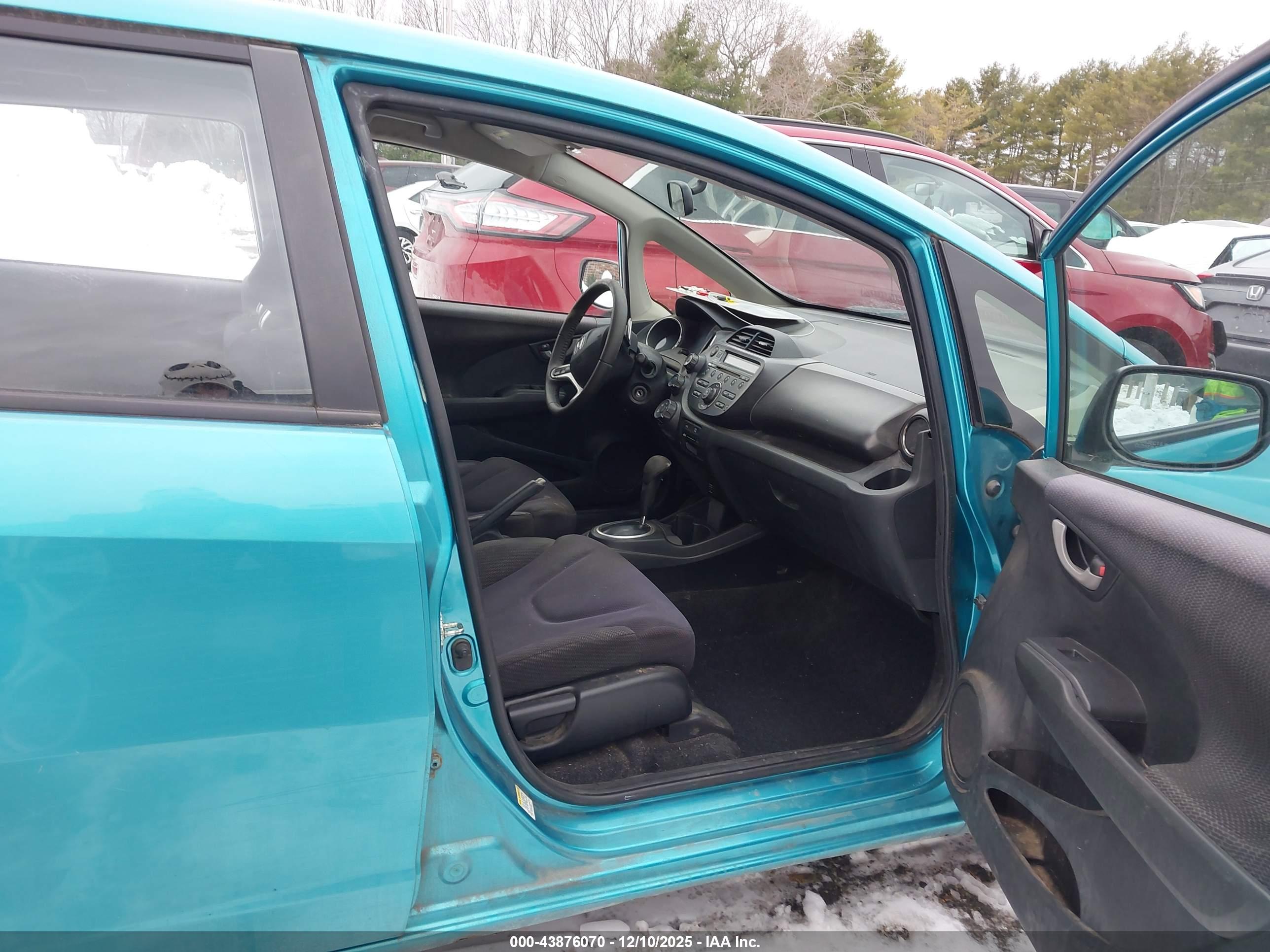 HONDA FIT image 5