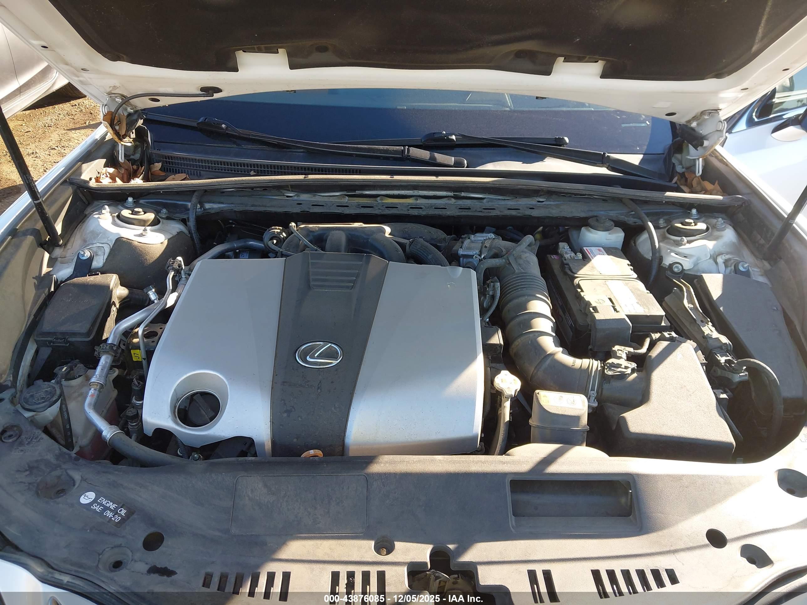 LEXUS ES image 10