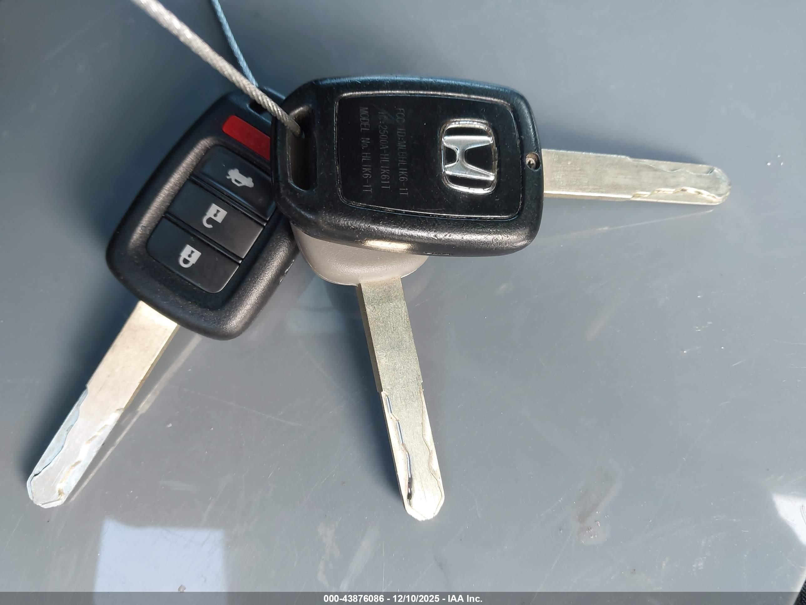 HONDA ACCORD image 11