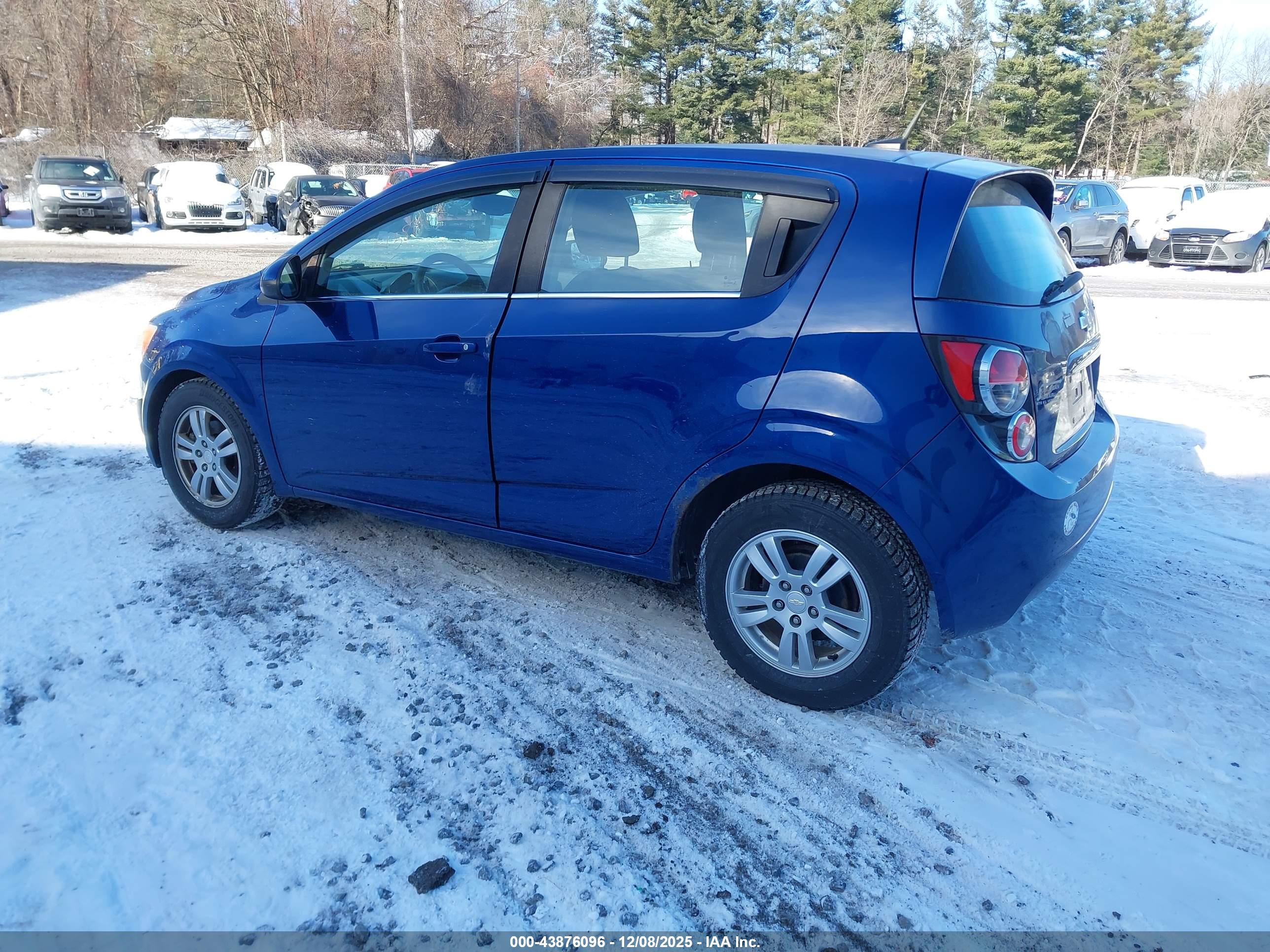 CHEVROLET SONIC image 3