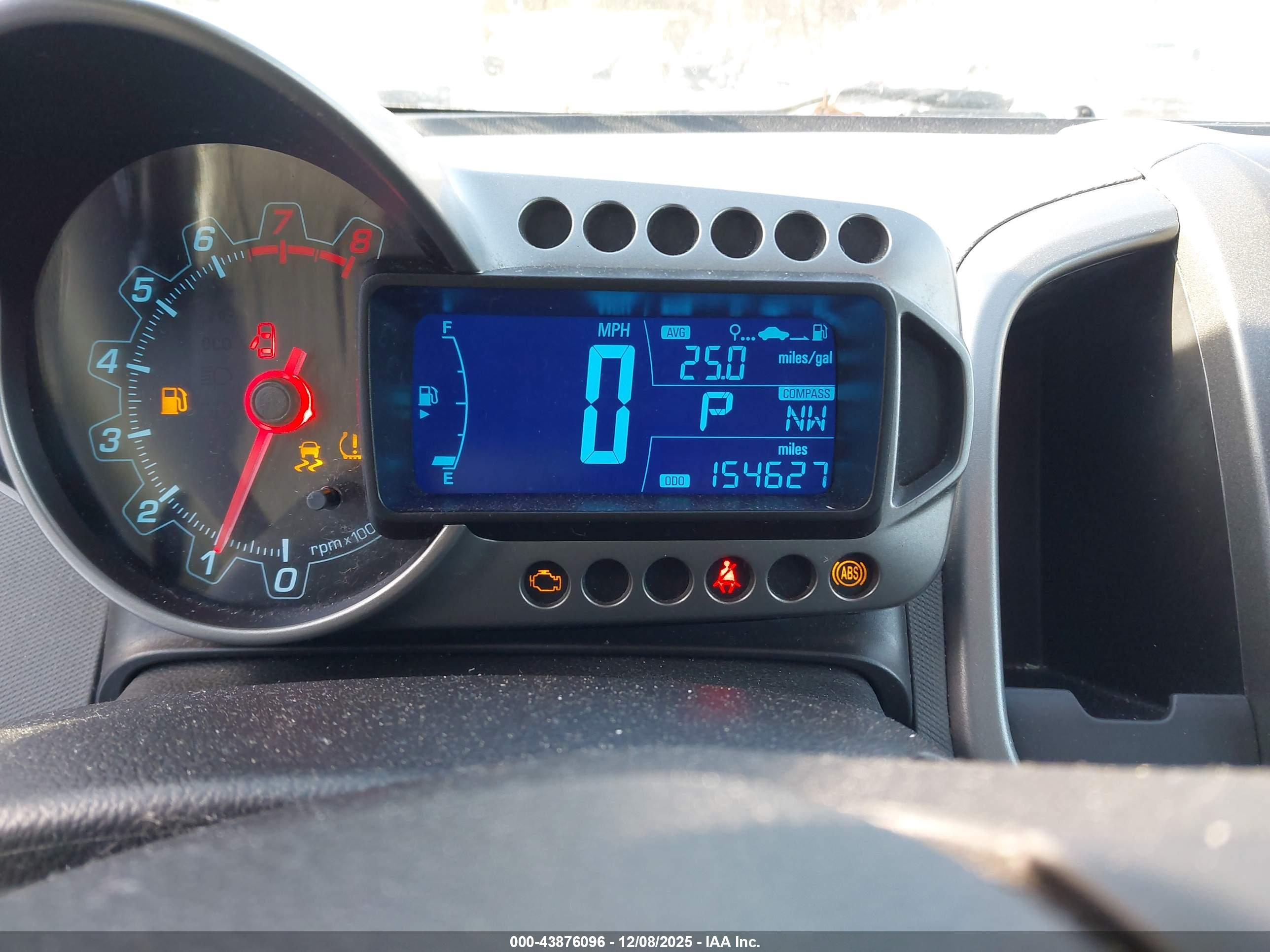 CHEVROLET SONIC image 7